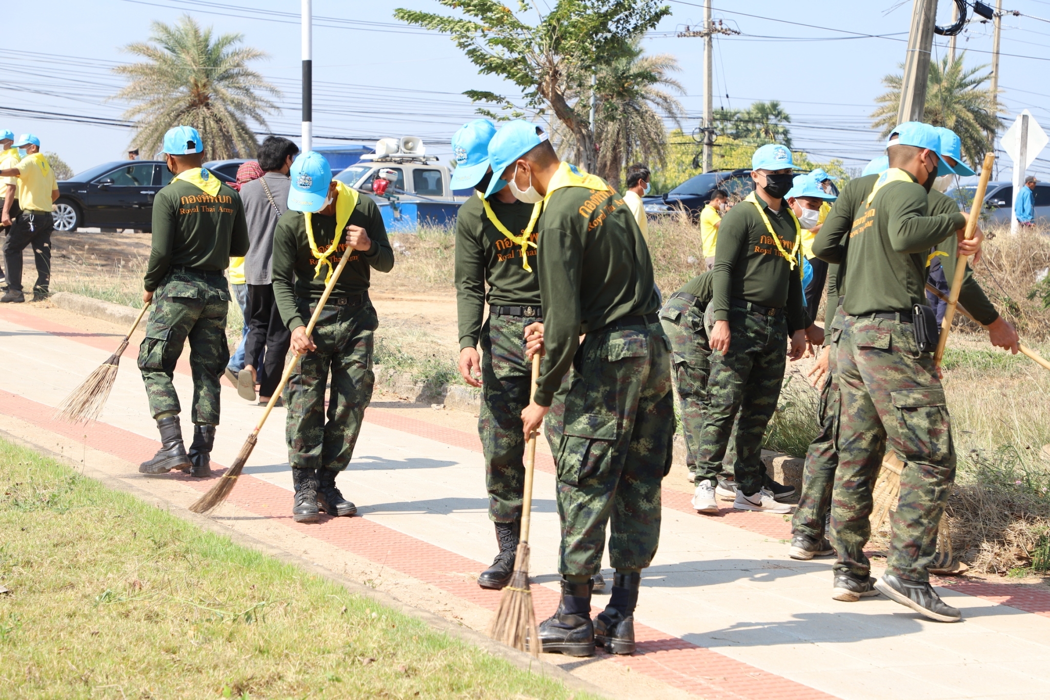 ?พช.ยโสธร ร่วมกิจกรรมจัดกิจกรรมจิตอาสาพัฒนา แก้ไขปัญหาวัชพืช สิ่งปฏิกูล และผักตบชวาในลำน้ำทวน บริเวณสะพานข้ามลำน้ำทวน อำเภอเมืองยโสธร  จังหวัดยโสธร
