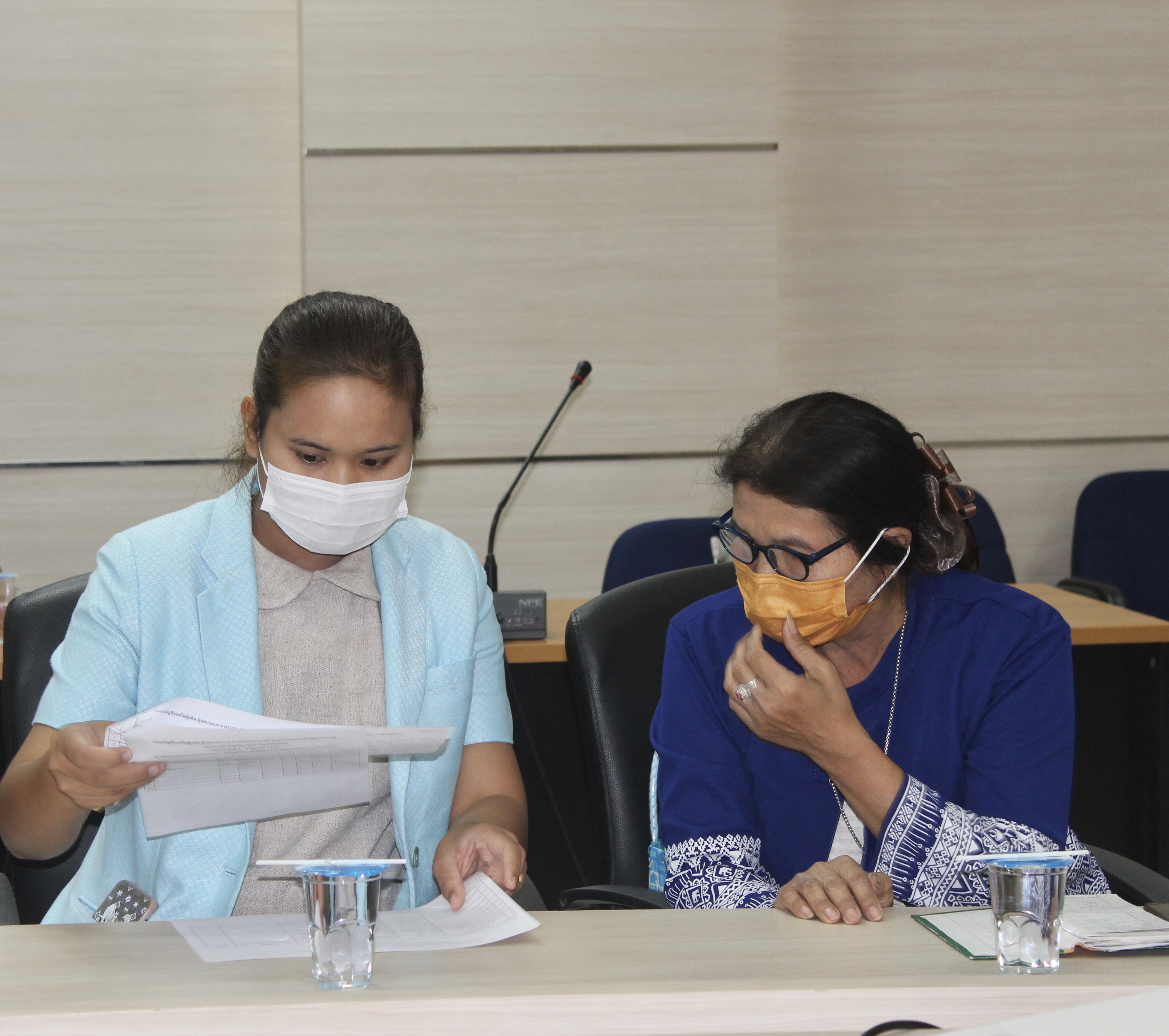 ?พช.ยโสธร ประชุมผู้ผลิต ผู้ประกอบการ OTOP การจัดแสดงและจำหน่ายสินค้างานประชุมวิชาการ อทก.ชาติและงานวันสถาปนาจังหวัดยโสธร