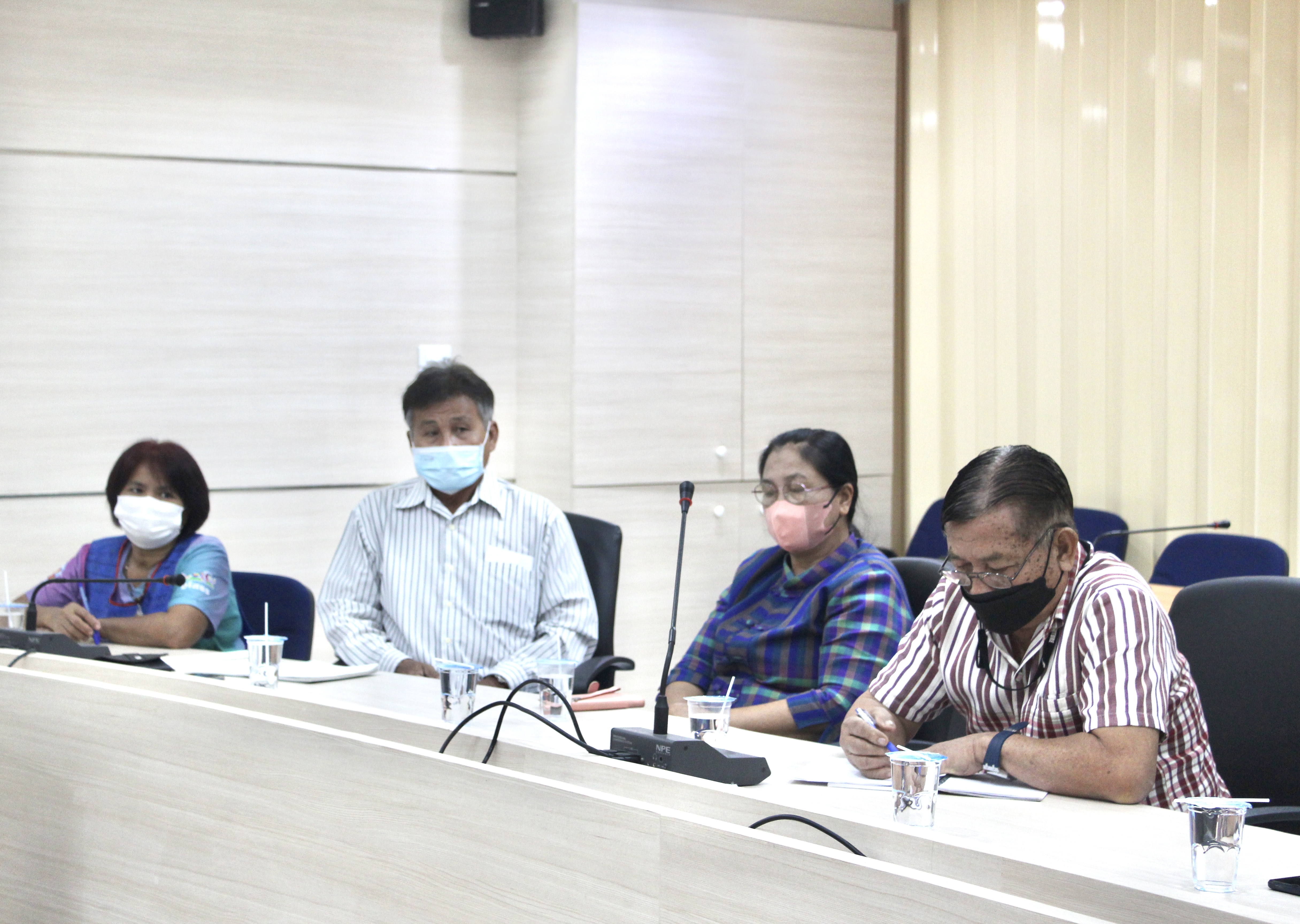 ?พช.ยโสธร ประชุมผู้ผลิต ผู้ประกอบการ OTOP การจัดแสดงและจำหน่ายสินค้างานประชุมวิชาการ อทก.ชาติและงานวันสถาปนาจังหวัดยโสธร