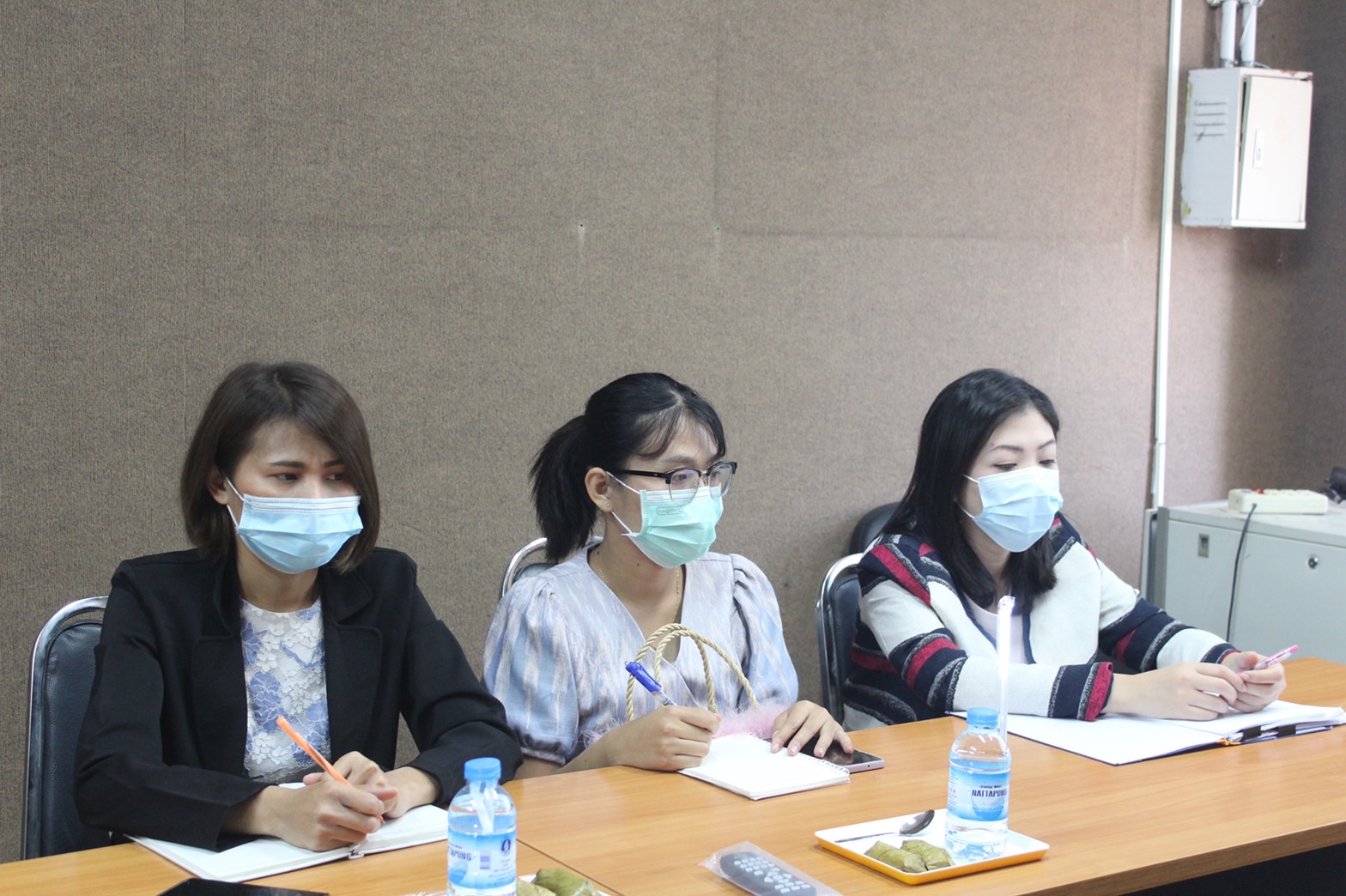 ?พช.ยโสธร ประชุมชี้แจงแนวทางการเบิกจ่ายงบประมาณโครงการหมู่บ้านเศรษฐกิจพอเพียง ปีงบประมาณ พ.ศ.2566