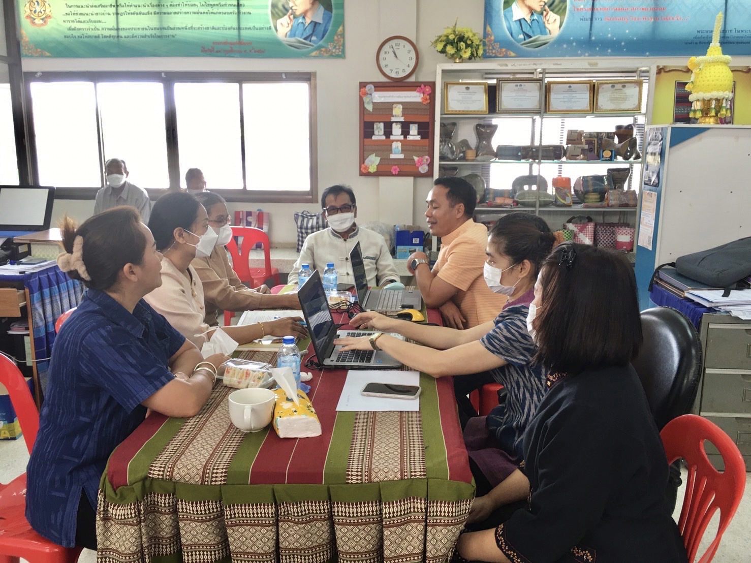 ?พช. ยโสธร ติดตามความก้าวหน้าการจัดเก็บข้อมูลความจำเป็นพื้นฐาน (จปฐ.) และข้อมูลพื้นฐานระดับหมู่บ้าน (กชช. 2ค) ประจำปีงบประมาณ พ.ศ.2566 อำเภอป่าติ้ว อำเภอเมืองยโสธร จังหวัดยโสธร