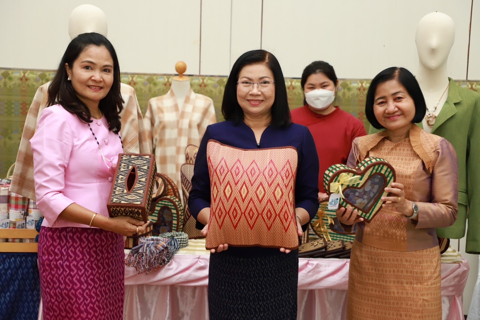 ?พช.ยโสธร ร่วมงานแถลงข่าวจัดงานวันสถาปนาจังหวัดยโสธร ครบรอบ 51 และงานกาชาด ประจำปี 2566 กำหนดจัด 1-9 มีนาคม 2566