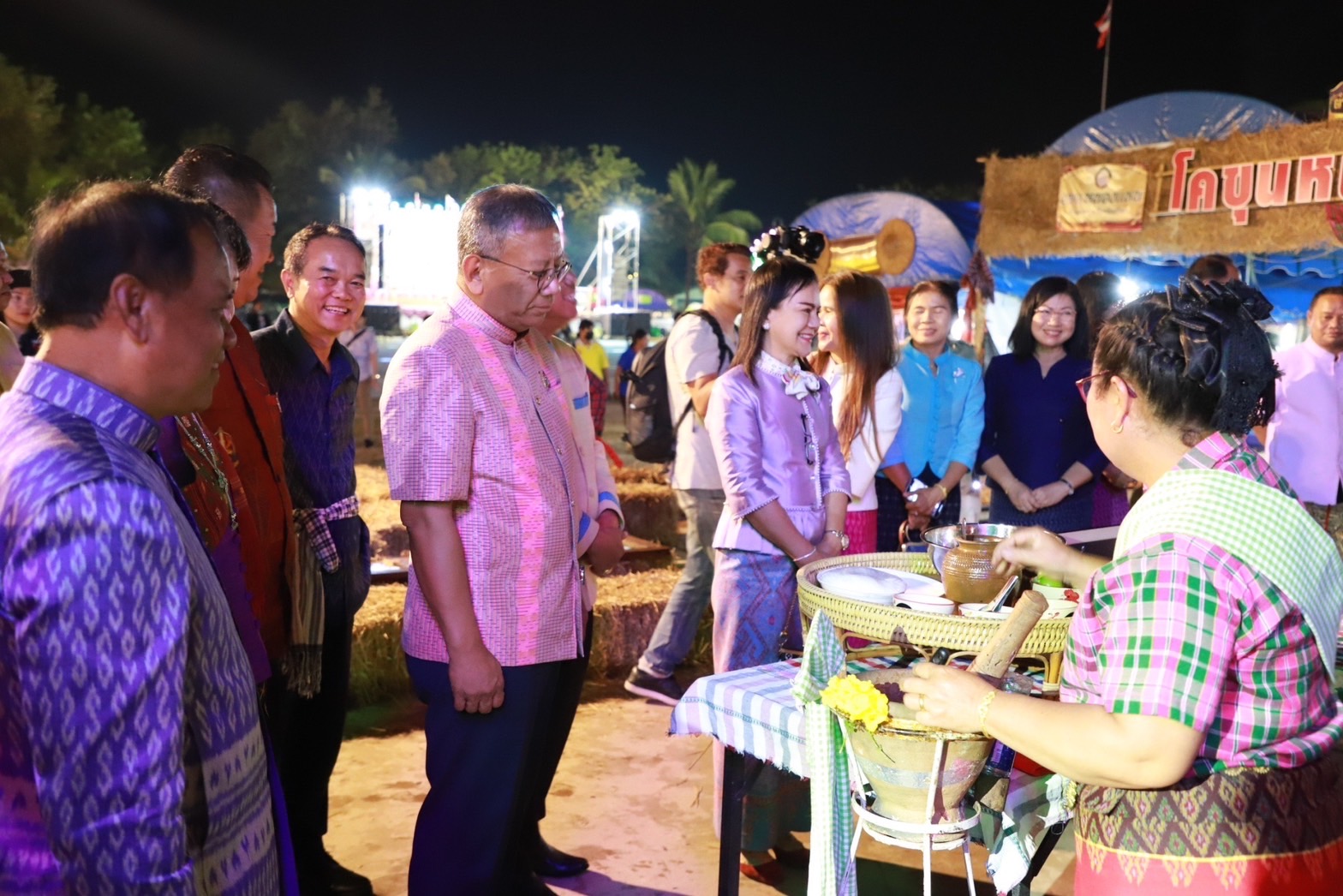 ?พช.ยโสธร ร่วมพิธีเปิดงาน “สืบสานประเพณีบุญคูณลาน ตำนานข้าวอินทรีย์ วิถีวัฒนธรรมยโสธร” ประจำปีงบประมาณ 2566 ณ สนามหน้าที่ว่าการอำเภอกุดชุม อำเภอกุดชุม จังหวัดยโสธร