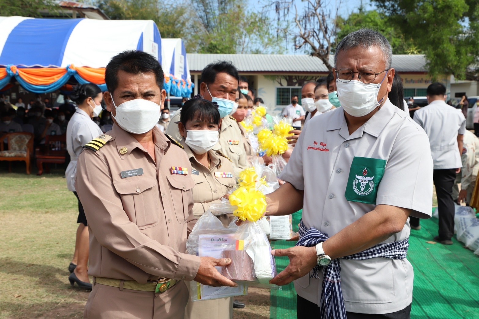 ?พช.ยโสธร ร่วมกิจกรรมหน่วยแพทย์อาสา สมเด็จพระศรีนครินทราบรมราชชนนี (พอ.สว.)ร่วมกับโครงการจังหวัดเคลื่อนที่ “เพิ่มรอยยิ้ม เติมความสุข ให้คนยโสธร”
