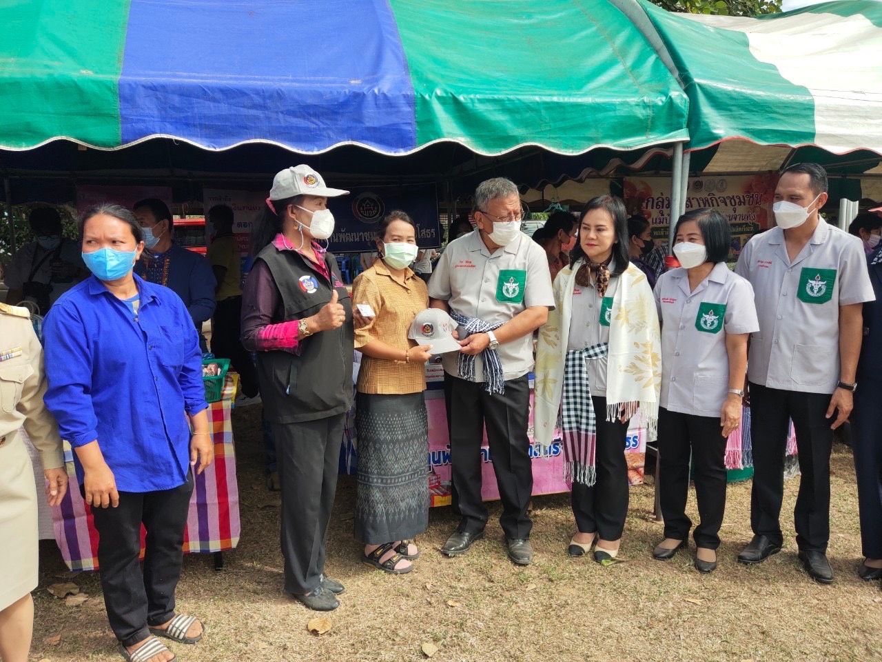 ?พช.ยโสธร ร่วมกิจกรรมหน่วยแพทย์อาสา สมเด็จพระศรีนครินทราบรมราชชนนี (พอ.สว.)ร่วมกับโครงการจังหวัดเคลื่อนที่ “เพิ่มรอยยิ้ม เติมความสุข ให้คนยโสธร”