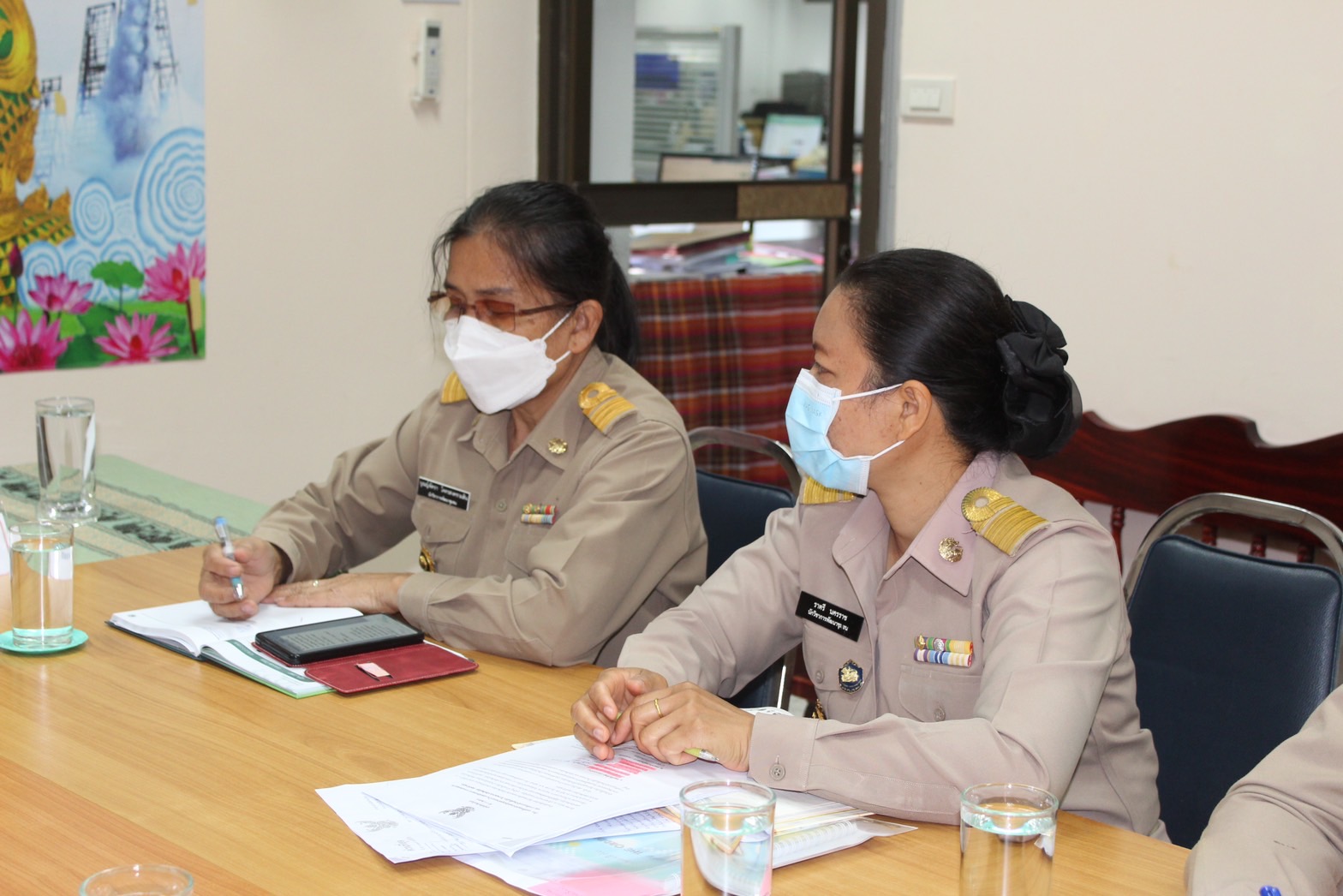 ?พช.ยโสธร ประชุมคณะทำงานฝ่ายเดินแบบผ้าไทยพื้นเมือง ในงานสถาปนาจังหวัดยโสธร ประจำปี 2566