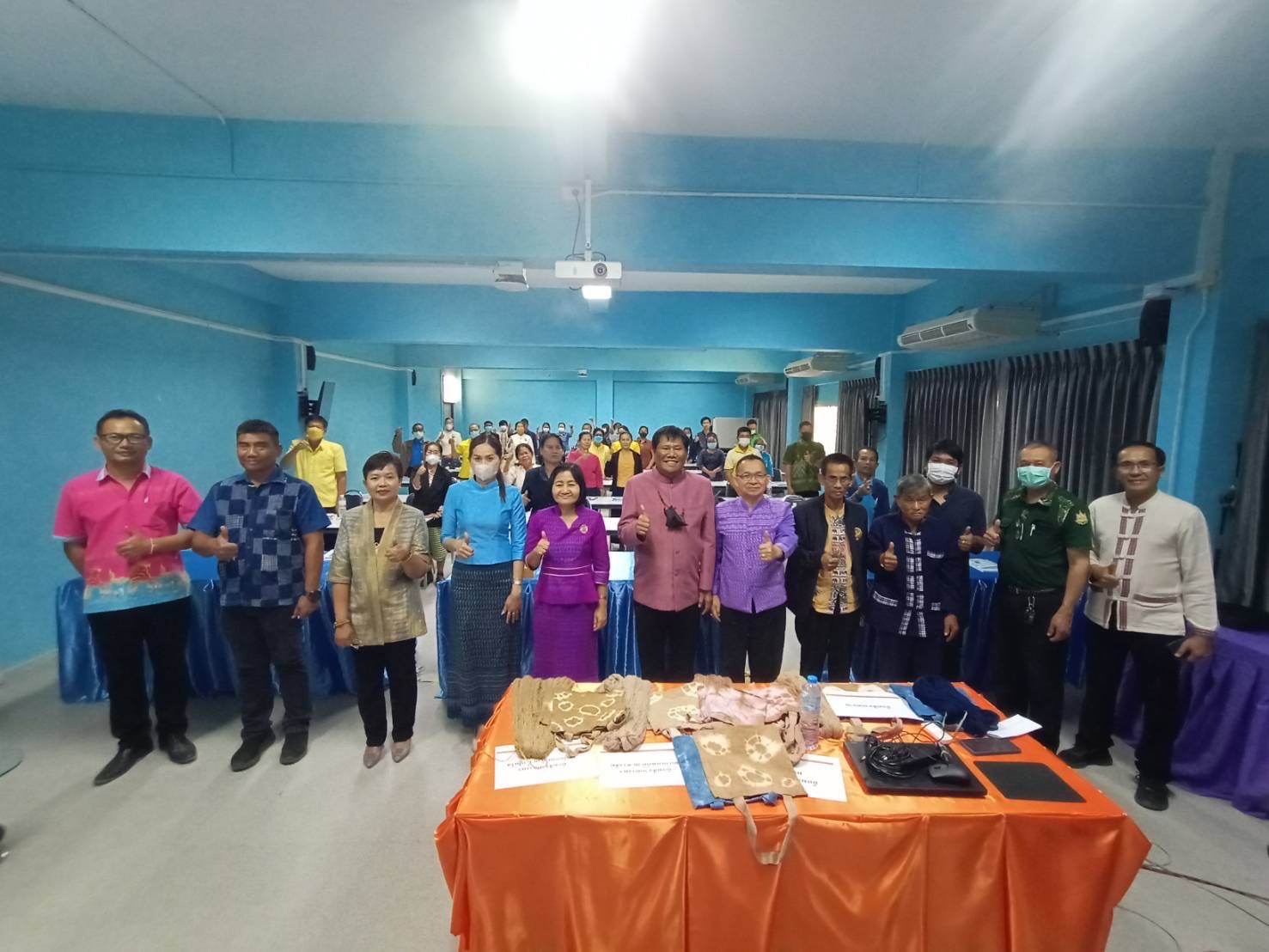 ☘พช.ยโสธร ดำเนินกิจกรรมสนองพระราชดำริโครงการอนุรักษ์พันธุกรรมพืชอันเนื่องมา จากพระราชดำริ สมเด็จพระเทพรัตนราชสุดาฯ สยามบรมราชกุมารี (อพ.สธ.) กิจกรรมสร้างสรรค์การใช้ประโยชน์จากต้นไม้ประจำจังหวัด (ต้นยางนา)