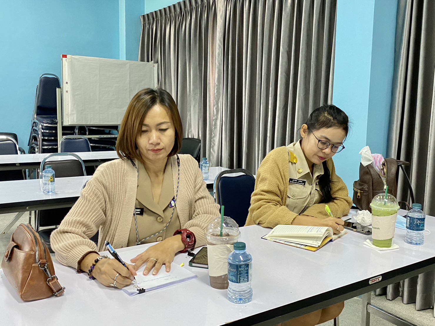 ?พช.ยโสธร ประชุมคณะทำงานฝ่ายเดินแบบผ้าไทยพื้นเมือง ในงานสถาปนาจังหวัดยโสธร ประจำปี 2566 วันที่ 27 กุมภาพันธ์ 2566