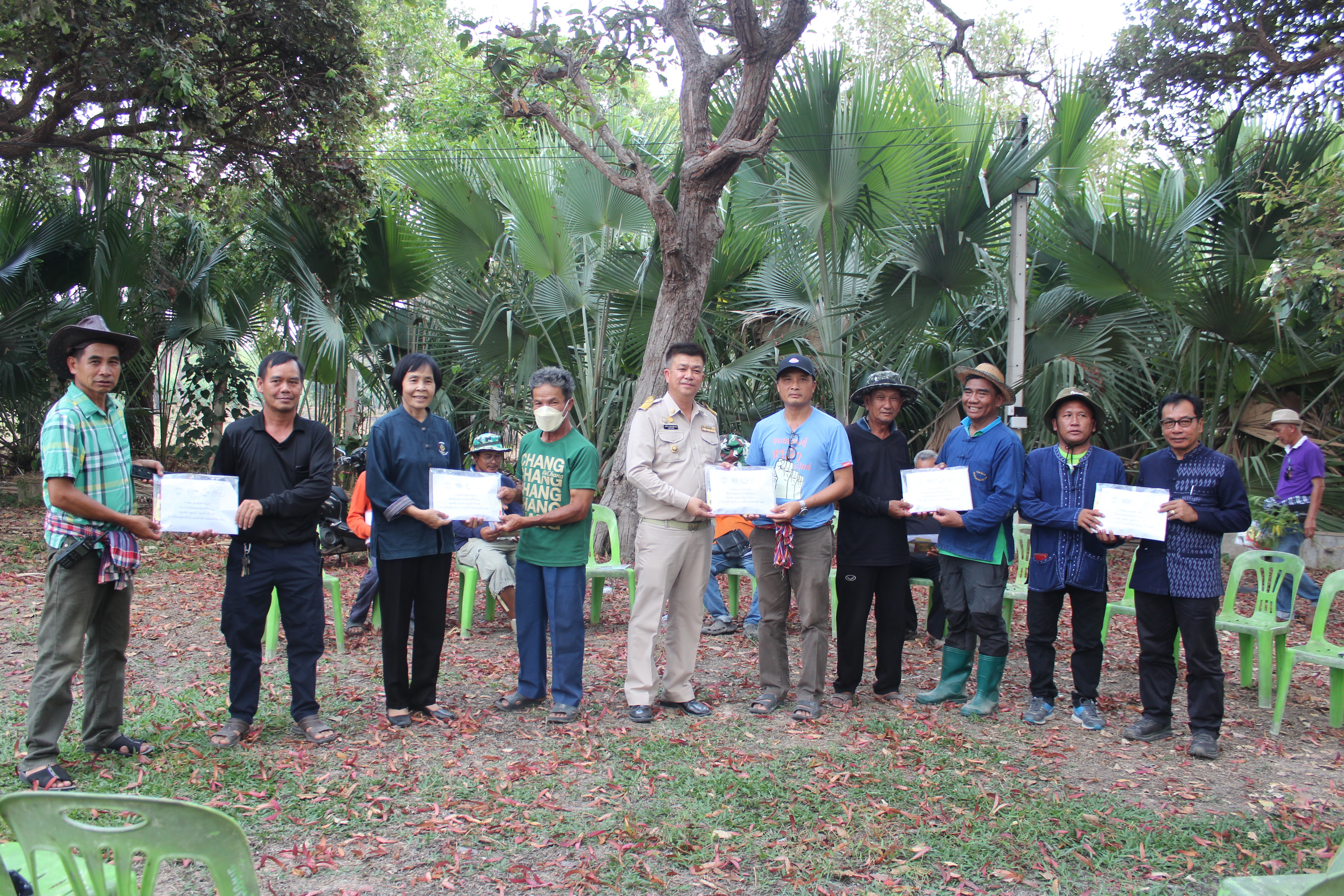 ?พช.ยโสธร ขับเคลื่อนการจัดทำสารสนเทศตำบลต้นแบบเพื่อพัฒนาคุณภาพชีวิต กิจกรรมที่ 2 กิจกรรมสนับสนุนการพัฒนาคุณภาพชีวิตตามความต้องการของ พื้นที่ (ประเด็น การแก้ไขปัญหาความยากจน) ตำบลบึงแก อำเภอมหาชนะชัย จังหวัดยโสธร