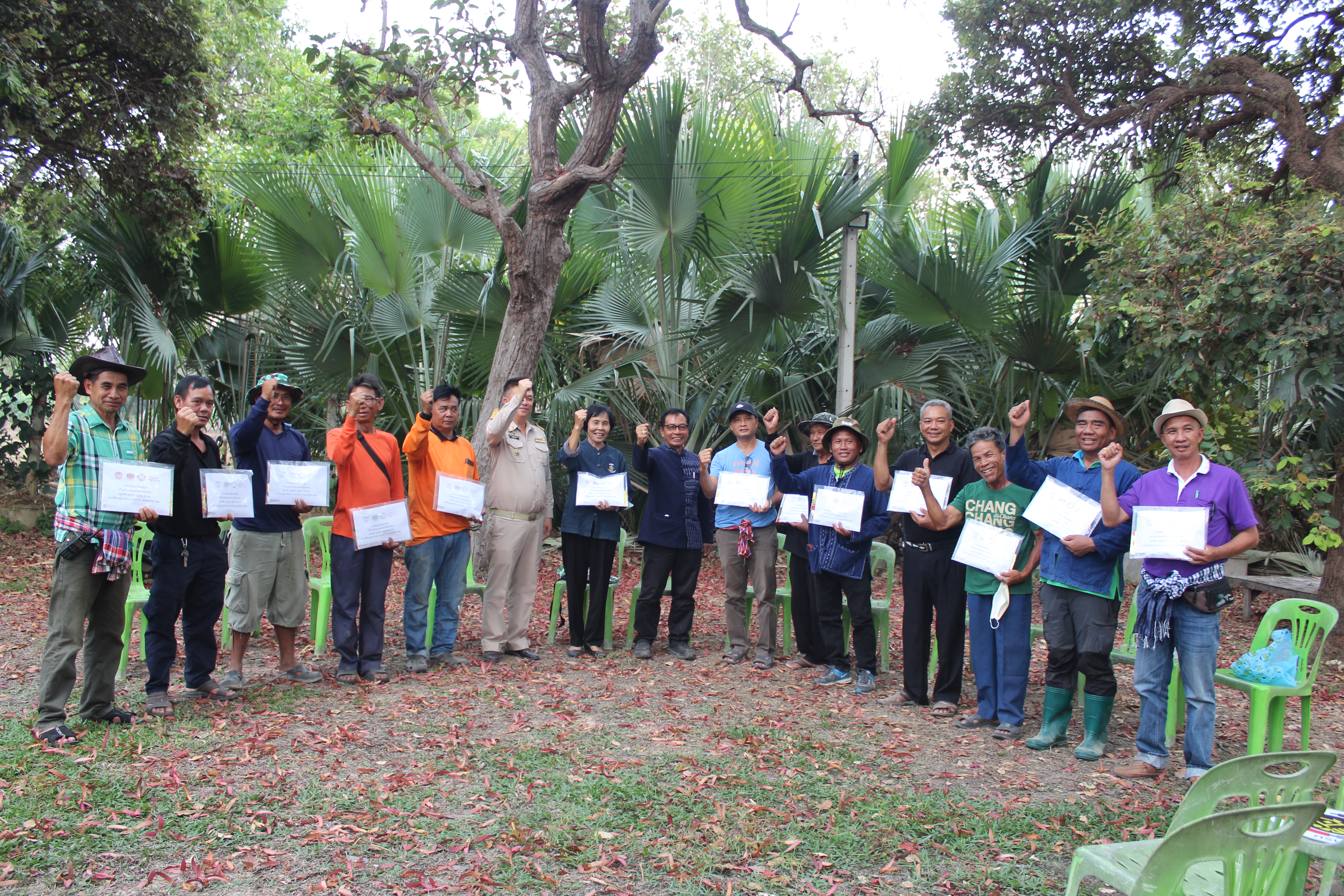 ?พช.ยโสธร ขับเคลื่อนการจัดทำสารสนเทศตำบลต้นแบบเพื่อพัฒนาคุณภาพชีวิต กิจกรรมที่ 2 กิจกรรมสนับสนุนการพัฒนาคุณภาพชีวิตตามความต้องการของ พื้นที่ (ประเด็น การแก้ไขปัญหาความยากจน) ตำบลบึงแก อำเภอมหาชนะชัย จังหวัดยโสธร