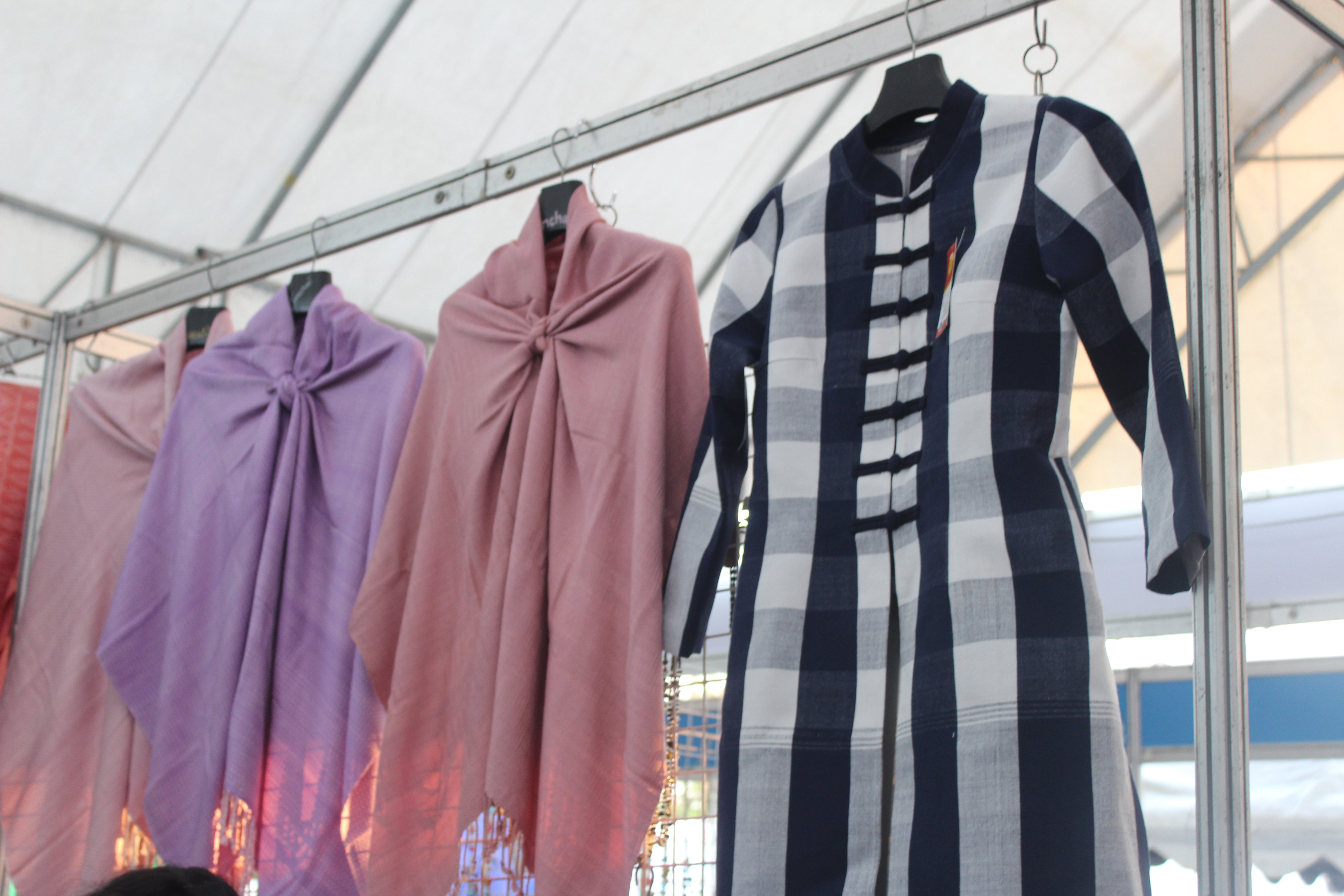 ?พช.ยโสธร ร่วมเปิดงานโครงการ “พาณิชย์ลดราคา!ออนทัวร์ ทั่วไทย จังหวัดยโสธร ครั้งที่ 4