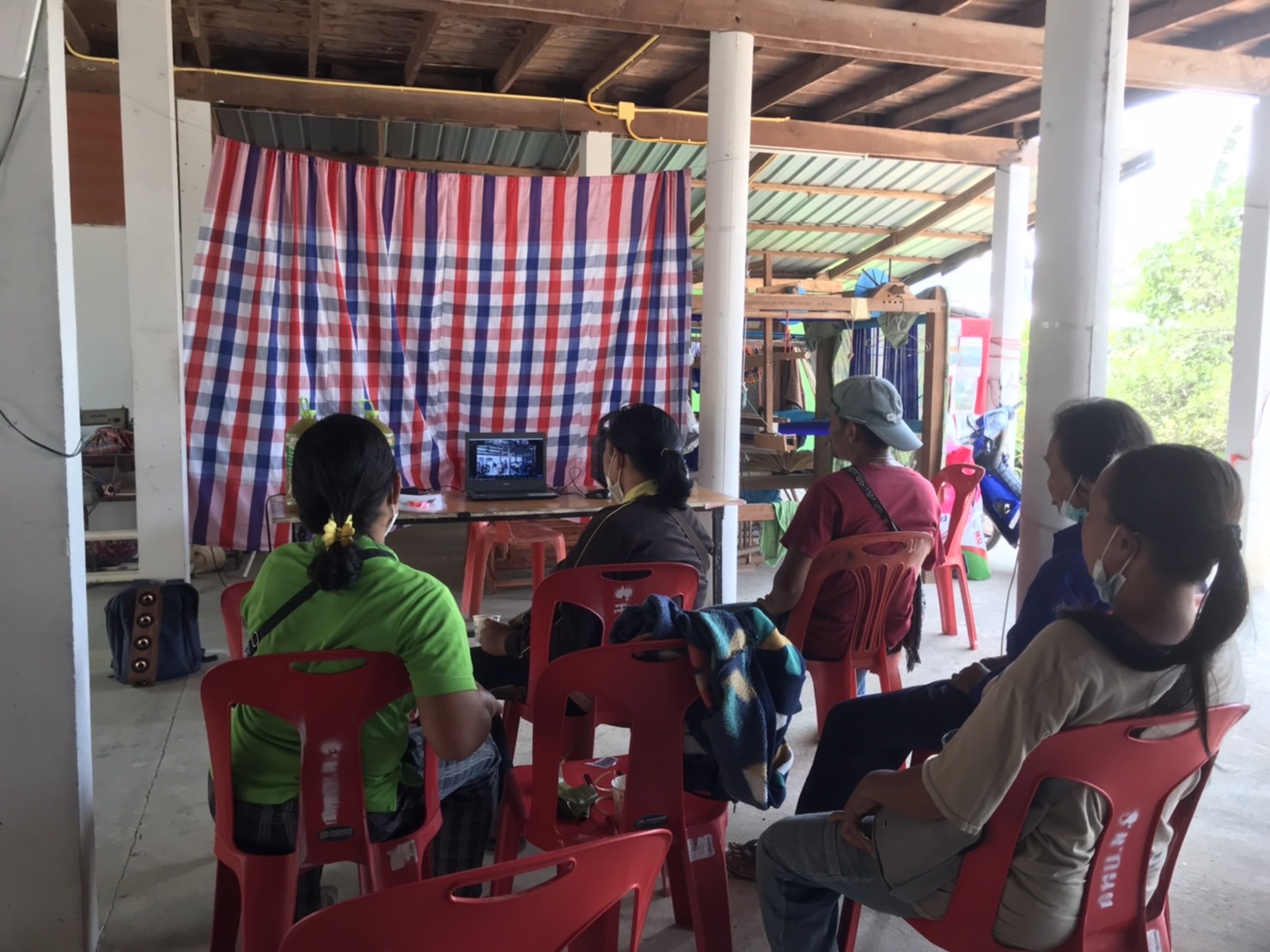 ยโสธร…นำครัวเรือนเป้าหมาย TPMAP/ThaiQM ฝึกอาชีพประชาชนพัฒนาคนทุกช่วงวัยตามหลักปรัชญาของเศรษฐกิจพอเพียง ประจำปีงบประมาณ พ.ศ. 2566 ผ่านระบบ Zoom Cloud Meeting