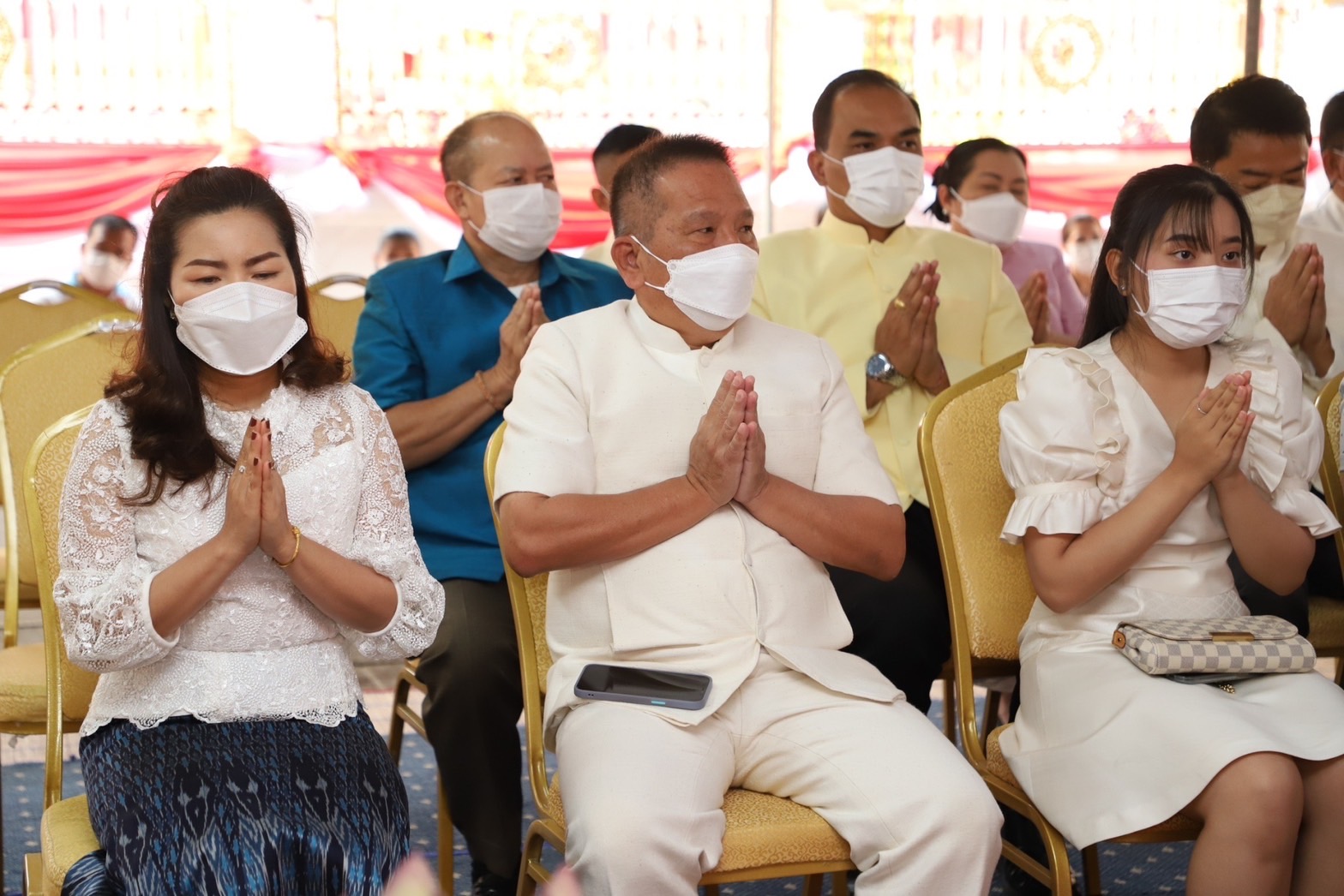 ?พช.ยโสธร ร่วมทำบุญตักบาตรพระภิกษุ สามเณร ถวายเป็นพุทธบูชา ถือศีล ปฏิบัติธรรม และให้ทานชีวิตโค กระบือ เพื่อความเป็นสิริมงคลแก่ตนเองและครอบครัว เนื่องในวันมาฆบูชา