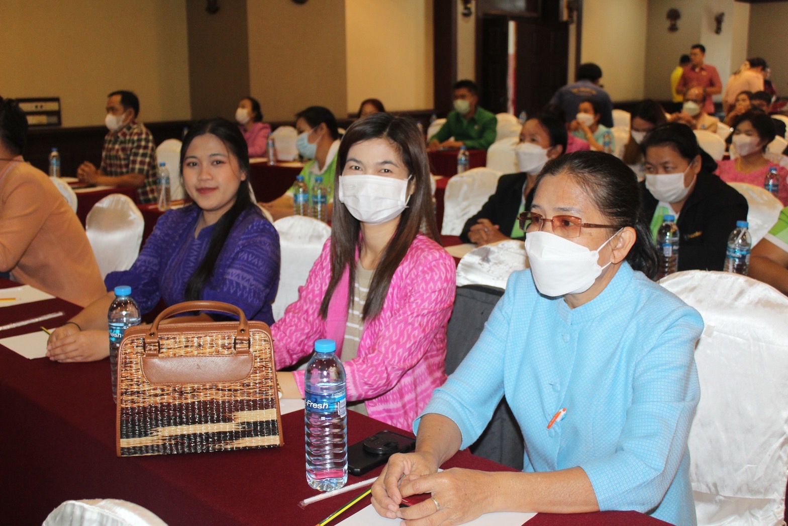 ?พช.ยโสธร ร่วมนำทีมกลุ่มออมทรัพย์เพื่อการผลิต ร่วมจัดนิทรรศการโครงการเพิ่มประสิทธิภาพการบริหารจัดการทุนชุมชนและ ยกระดับสู่การเป็นต้นแบบ กิจกรรมมหกรรมการออม ลดความเหลื่อมล้ำของประชาชน จังหวัดอุบลราชธานี