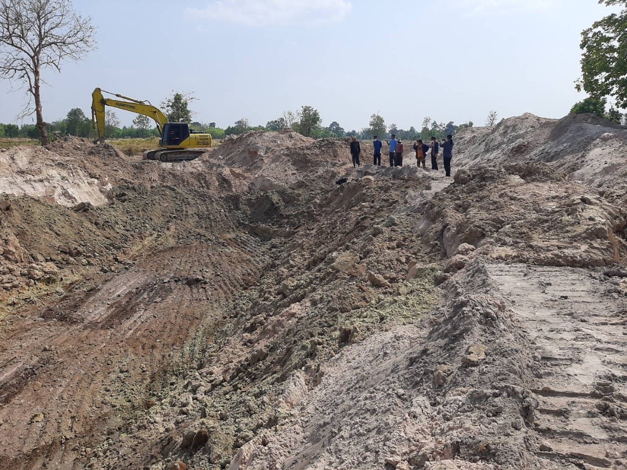 ?พช.ยโสธรลงพื้นที่ติดตามสนับสนุนการดำเนินงานโครงการพัฒนาพื้นที่ศูนย์เรียนรู้ทฤษฎีใหม่รูปแบบ “โคก หนอง นา โมเดล” ในพื้นที่เป้าหมายโครงการพัฒนาหมู่บ้านเศรษฐกิจพอเพียง ประจำปีงบประมาณ พ.ศ. 2566