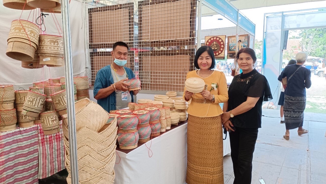 ?พช.ยโสธร ร่วมเปิดงานโครงการ “พาณิชย์ลดราคา!ออนทัวร์ ทั่วไทย จังหวัดยโสธร