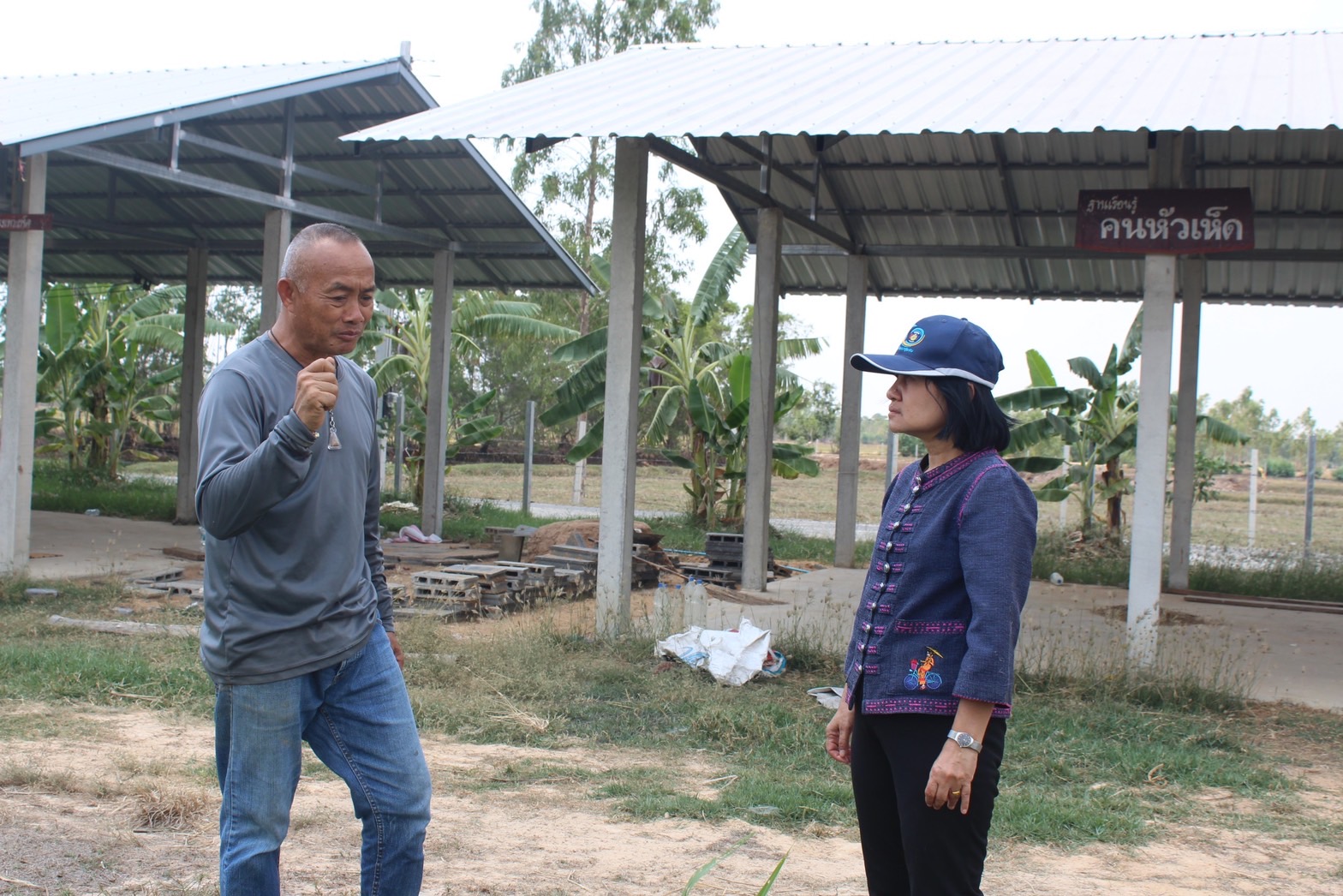 ☘พช.ยโสธร ลงพื้นที่ติดตามสนับสนุนศูนย์เรียนรู้ชุมชนต้นแบบการพัฒนาคุณภาพชีวิต CLM ตำบลคูเมือง อำเภอมหาชนะชัย จังหวัดยโสธร