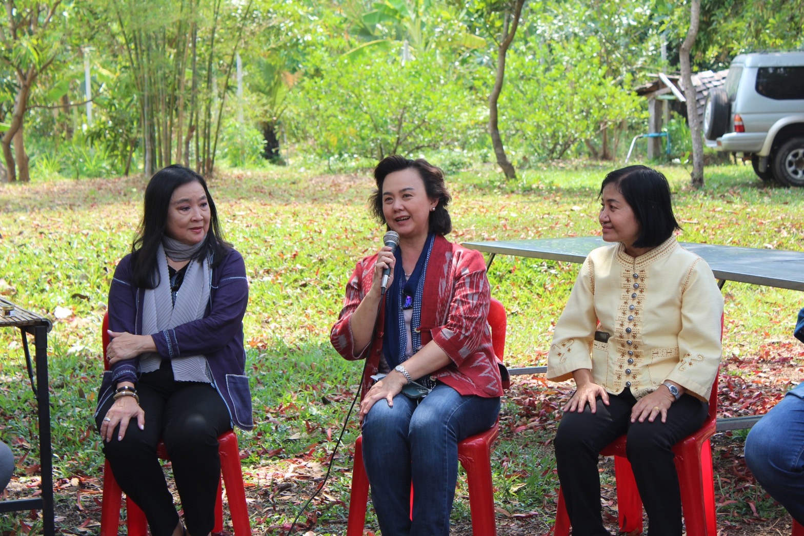 ☘ที่ปรึกษา ปลัด มท. ลงพื้นที่ เมืองบั้งไฟ ติดตามสนับสนุนศูนย์เรียนรู้ชุมชนต้นแบบการพัฒนาคุณภาพชีวิต ศูนย์เรียนรู้ CLM อำเภอมหาชนะชัย จังหวัดยโสธร