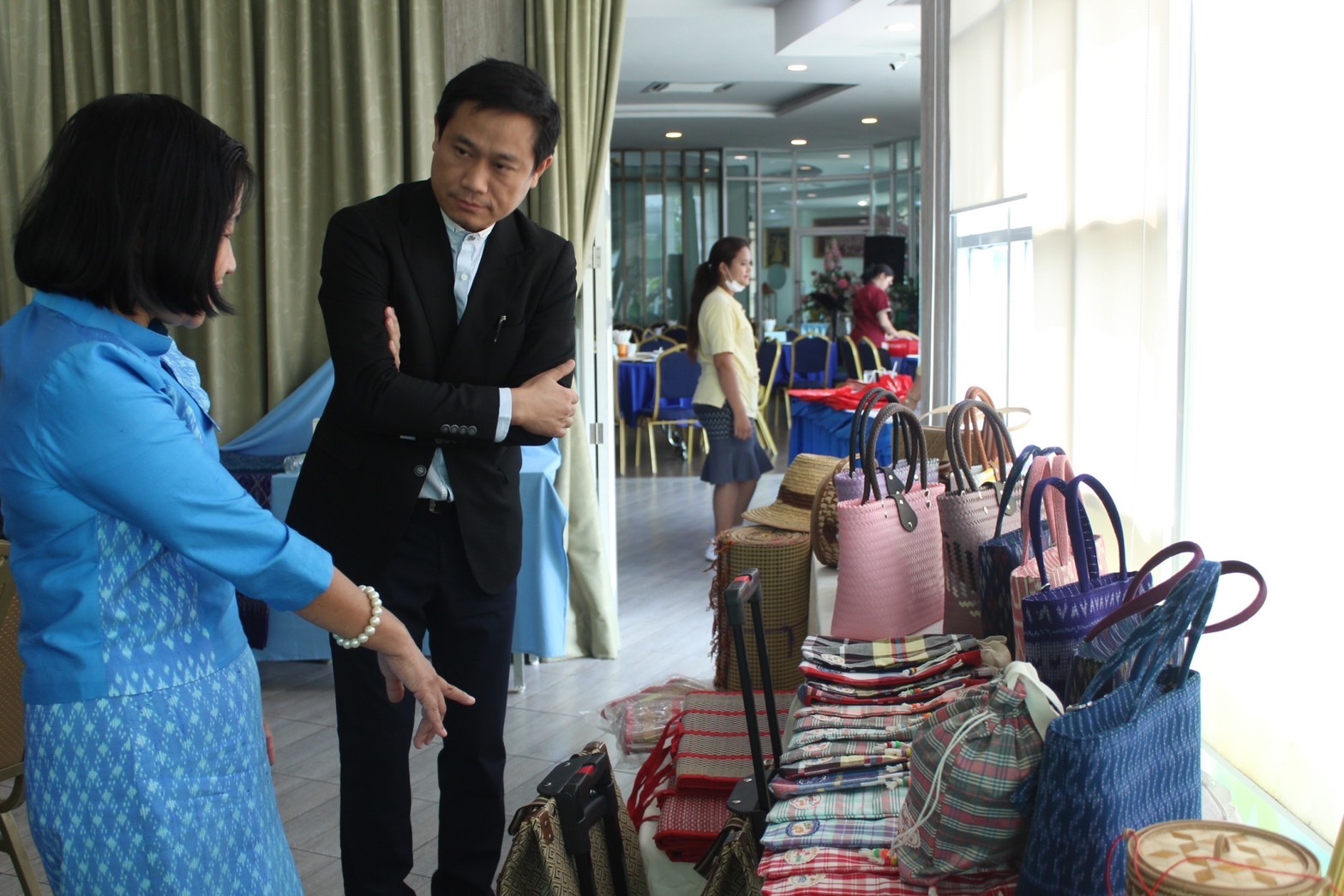 ?พช.ยโสธร เดินหน้าพัฒนาผลิตภัณฑ์สินค้าชุมชนส่งเสริมกระบวนการเครือข่ายองค์ความรู้ ( Knowledge – Based OTOP : KBO) ให้แก่ผู้ผลิต ผู้ประกอบการ OTOP จังหวัดยโสธร