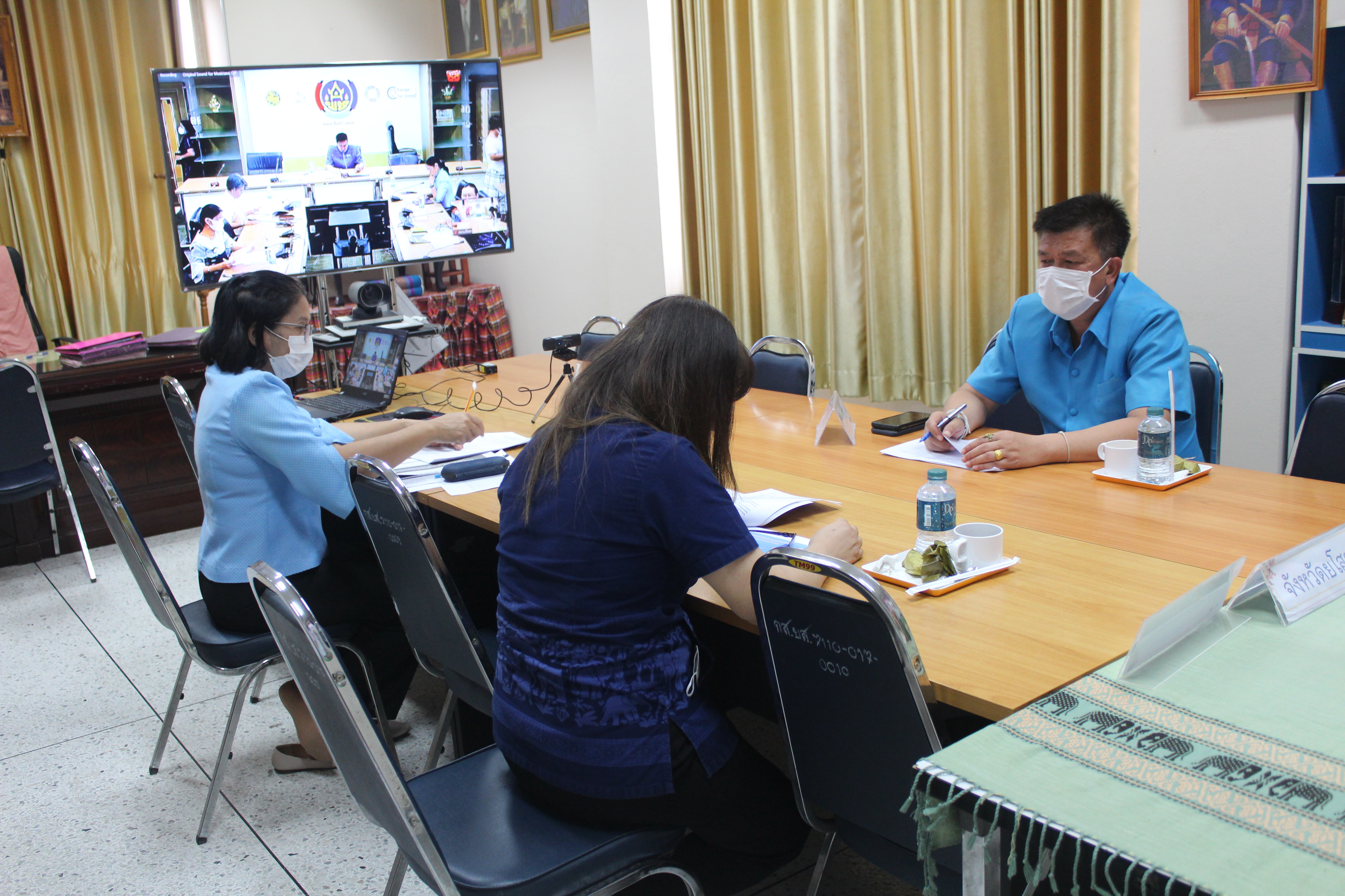 พช. ยโสธร ร่วมประชุมเพื่อสร้างความรู้ ความเข้าใจพื้นที่ดำเนินการตามโครงการต่อยอดพื้นที่ทฤษฎีใหม่ เพื่อพัฒนาคุณภาพชีวิตและยกระดับเศรษฐกิจฐานราก ด้วยโมเดลเศรษฐกิจใหม่