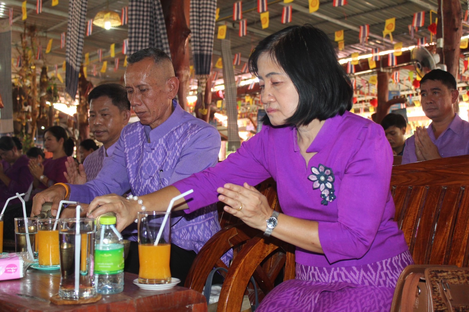 พช.ยโสธร ดำเนินกิจกรรมทอดผ้าป่าสามัคคี สมทบกองทุนพัฒนาเด็กชนบทในพระราชูปถัมภ์สมเด็จพระเทพรัตนราชสุดาฯสยามบรมราชกุมารี ณ วัดโพธาราม บ้านโพธิ์ทอง หมู่ที่ 12 ตำบลห้องแซง อำเภอเลิงนกทา จังหวัดยโสธร