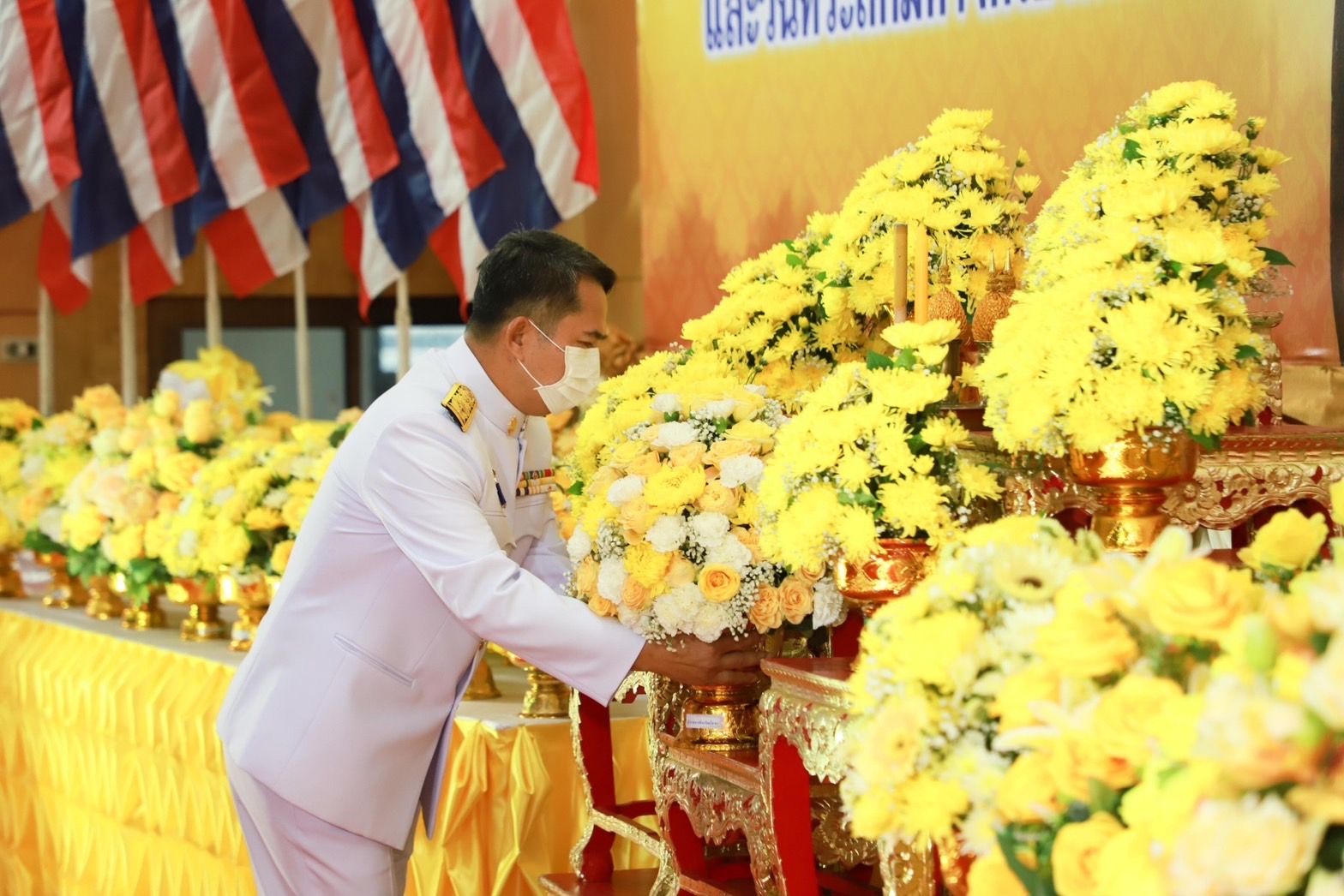 ?พช.ยโสธร ร่วมงานรัฐพิธีวันพระบาทสมเด็จพระพุทธยอดฟ้าจุฬาโลกมหาราช และวันที่ระลึกมหาจักรีบรมราชวงศ์