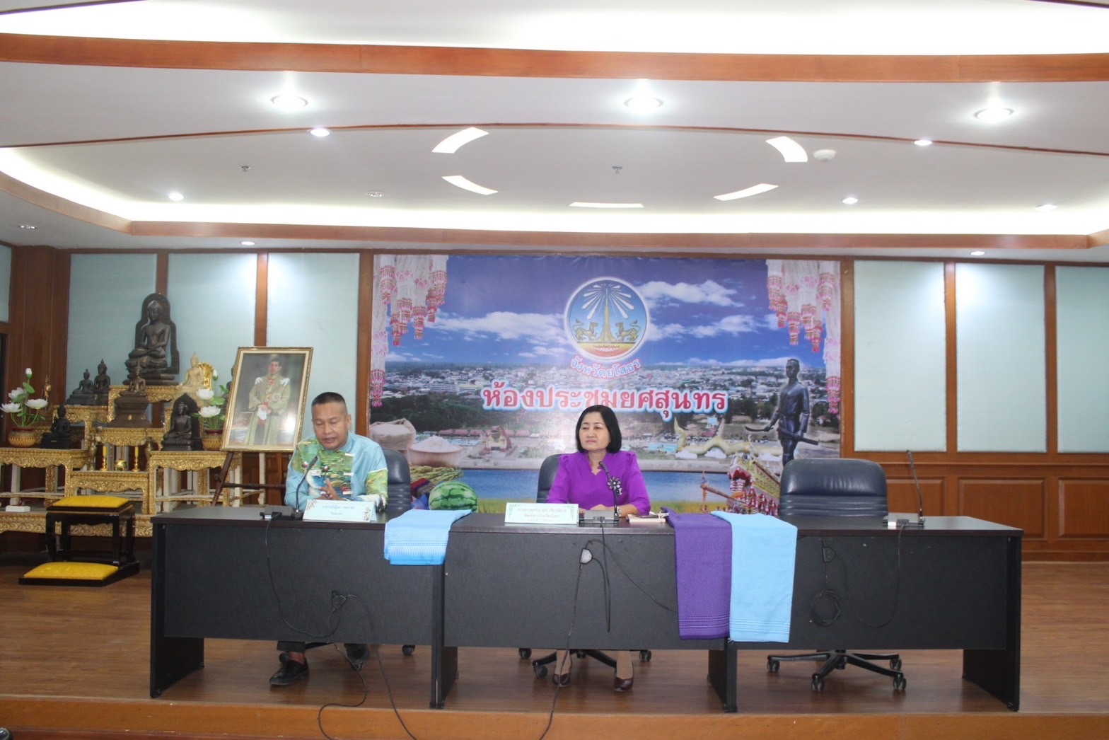 พช.ยโสธร เดินหน้าเร่งพัฒนาลายผ้า “ผ้าไทยใส่ให้สนุก” ของสมเด็จพระเจ้าลูกเธอ เจ้าฟ้าสิริวัณณวรี นารีรัตนราชกัญญา