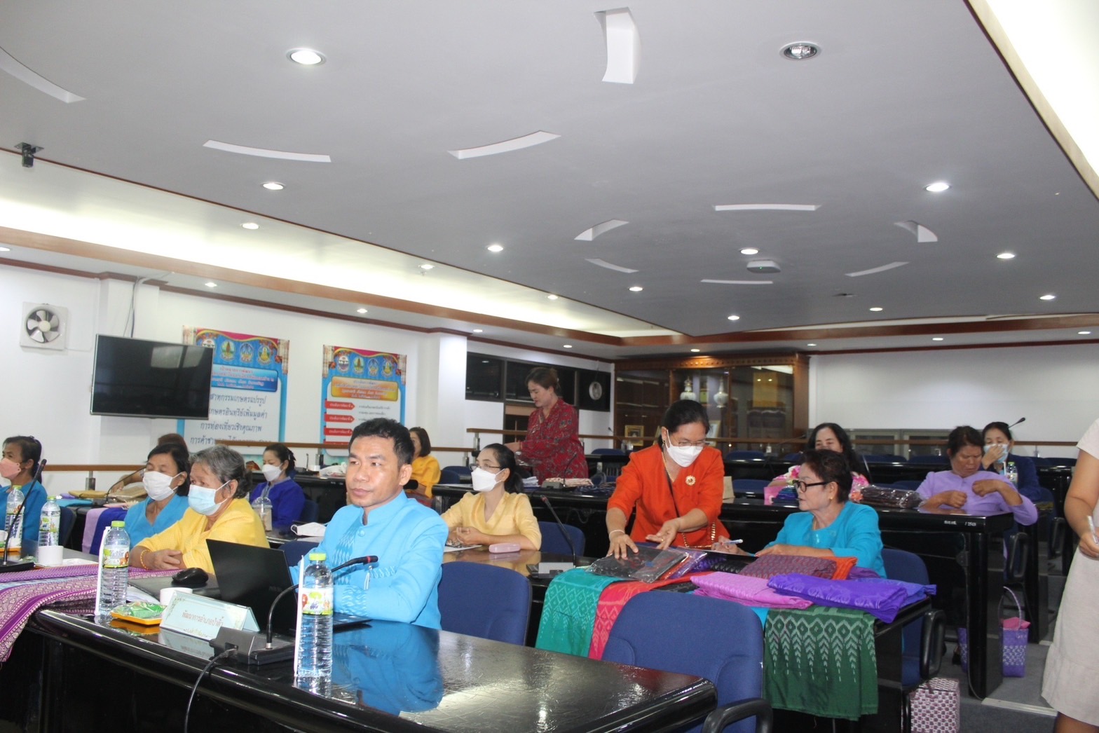 พช.ยโสธร เดินหน้าเร่งพัฒนาลายผ้า “ผ้าไทยใส่ให้สนุก” ของสมเด็จพระเจ้าลูกเธอ เจ้าฟ้าสิริวัณณวรี นารีรัตนราชกัญญา