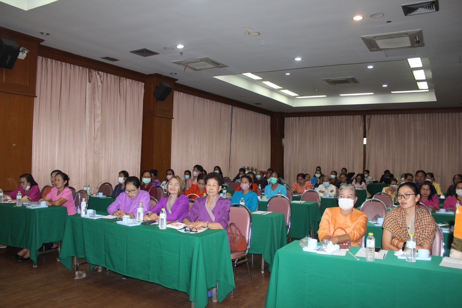 พช.ยโสธร เดินหน้าเร่งพัฒนาลายผ้า “ผ้าไทยใส่ให้สนุก”ในโครงการ สืบสานภูมิปัญญา ผ้าทอจังหวัดยโสธร