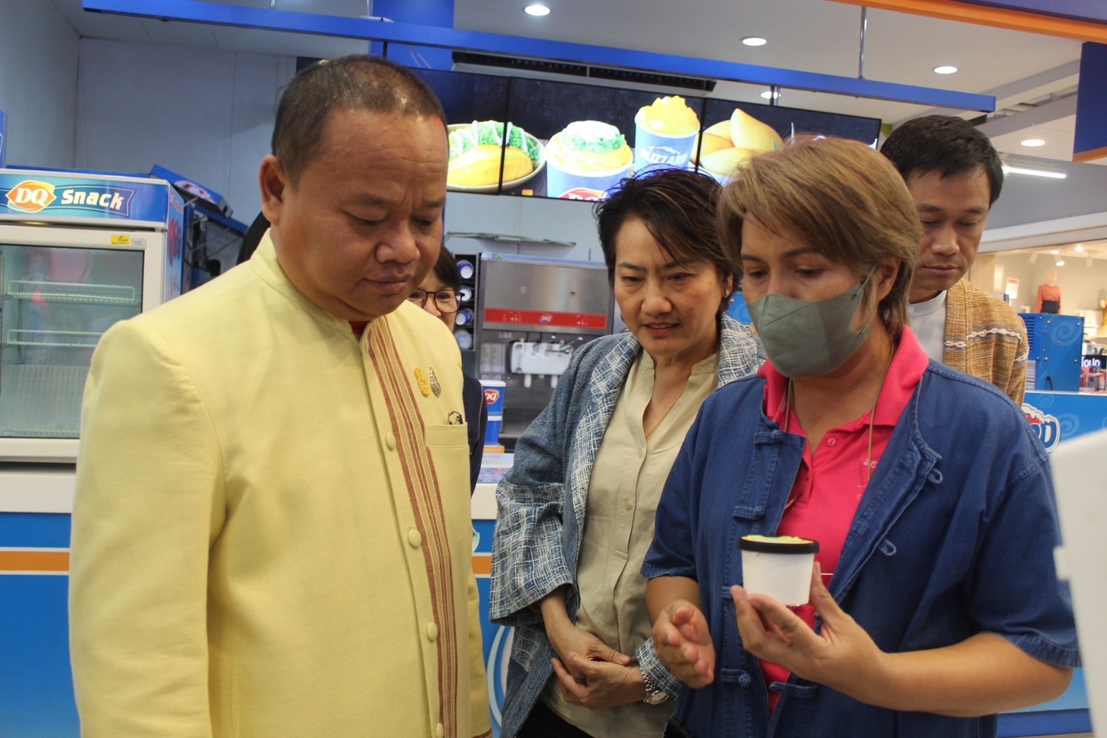 ?พช.ยโสธร ดำเนินกิจกรรม ทดสอบตลาด ตามโครงการพัฒนาผลิตภัณฑ์สินค้าชุมชนกิจกรรมส่งเสริมกระบวนการเครือข่ายองค์ความรู้ (Knowledge – Based OTOP : KBO) กิจกรรมย่อย พัฒนาผลิตภัณฑ์ OTOP โดยเครือข่ายองค์ความรู้ KBO จังหวัดยโสธร