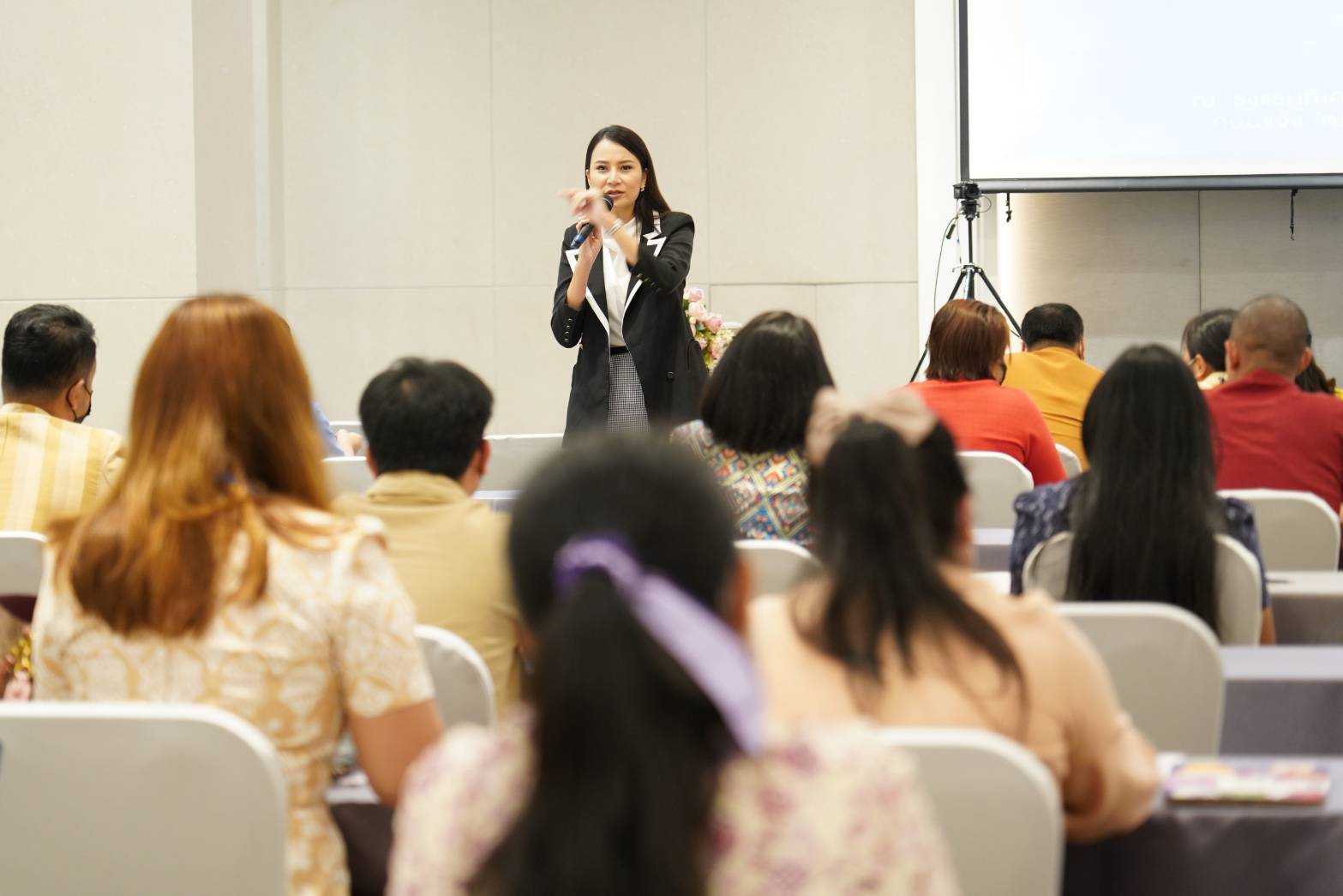 พช.ยโสธร ร่วมอบรมโครงการพัฒนาบุคลากรเพื่อเสริมสร้างภาพลักษณ์และสร้างเครือข่ายการประชาสัมพันธ์องค์กร ระหว่างวันที่ 22 – 23 พฤษภาคม 2566 ณ โรงแรมทีเค พาเลซ โฮเทล แอนด์ คอนเวนชั่น ถนนแจ้งวัฒนะ เขตหลักสี่ กรุงเทพมหานคร