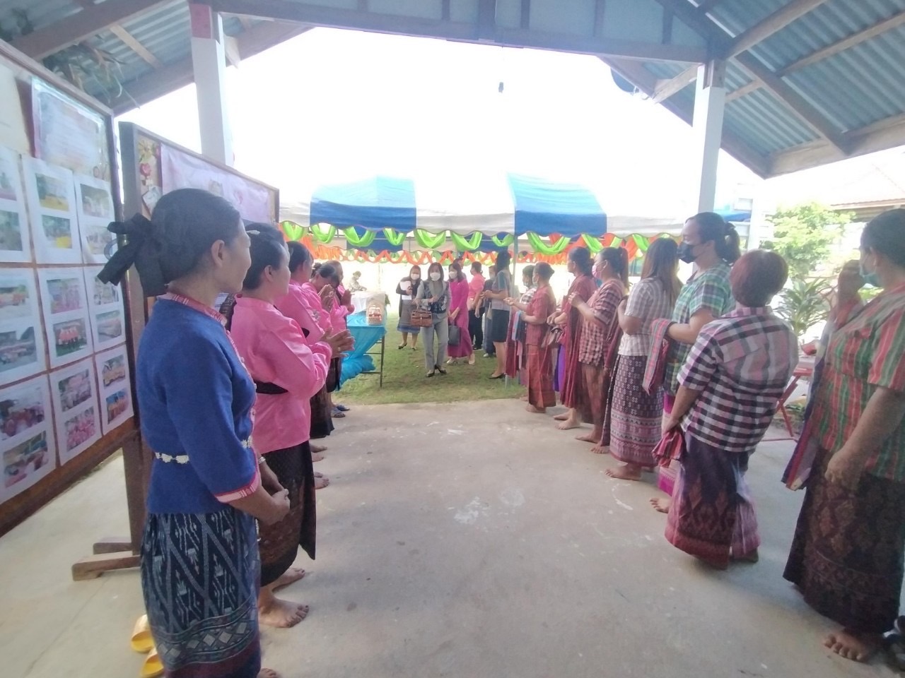พช.ยโสธร ลงพื้นที่ดำเนินการคัดเลือกคนกองทุนพัฒนาบทบาทสตรีดีเด่น ระดับจังหวัดยโสธร