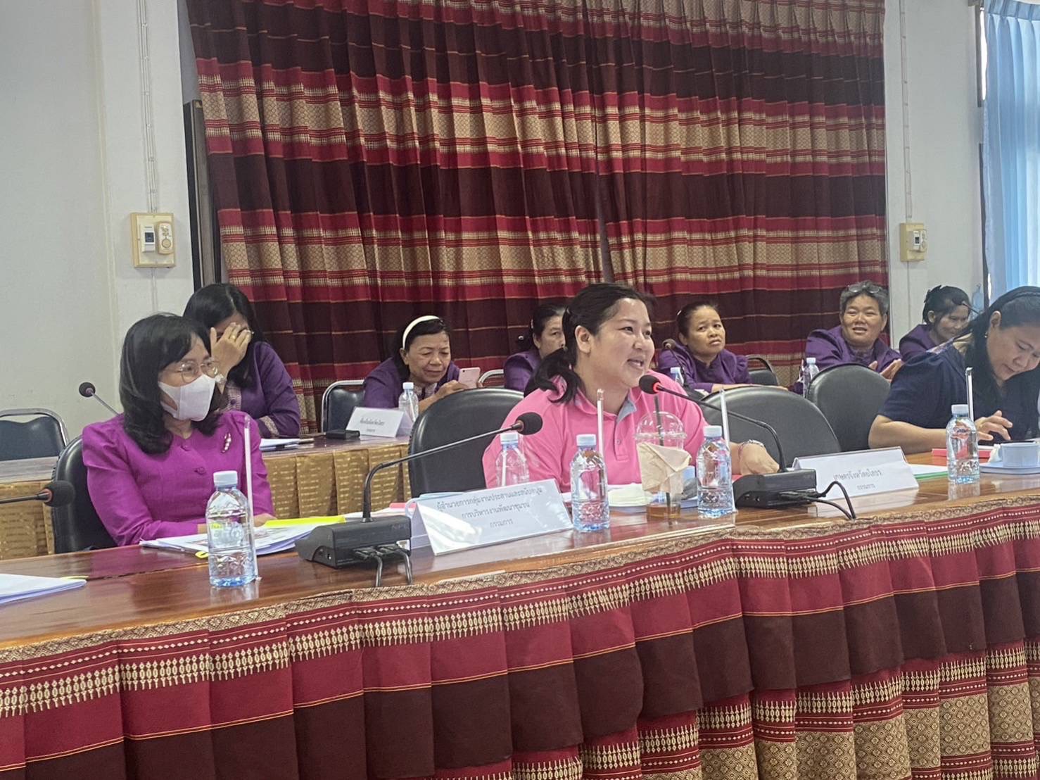 พช.ยโสธร ลงพื้นที่ดำเนินการคัดเลือกคนกองทุนพัฒนาบทบาทสตรีดีเด่น ระดับจังหวัดยโสธร