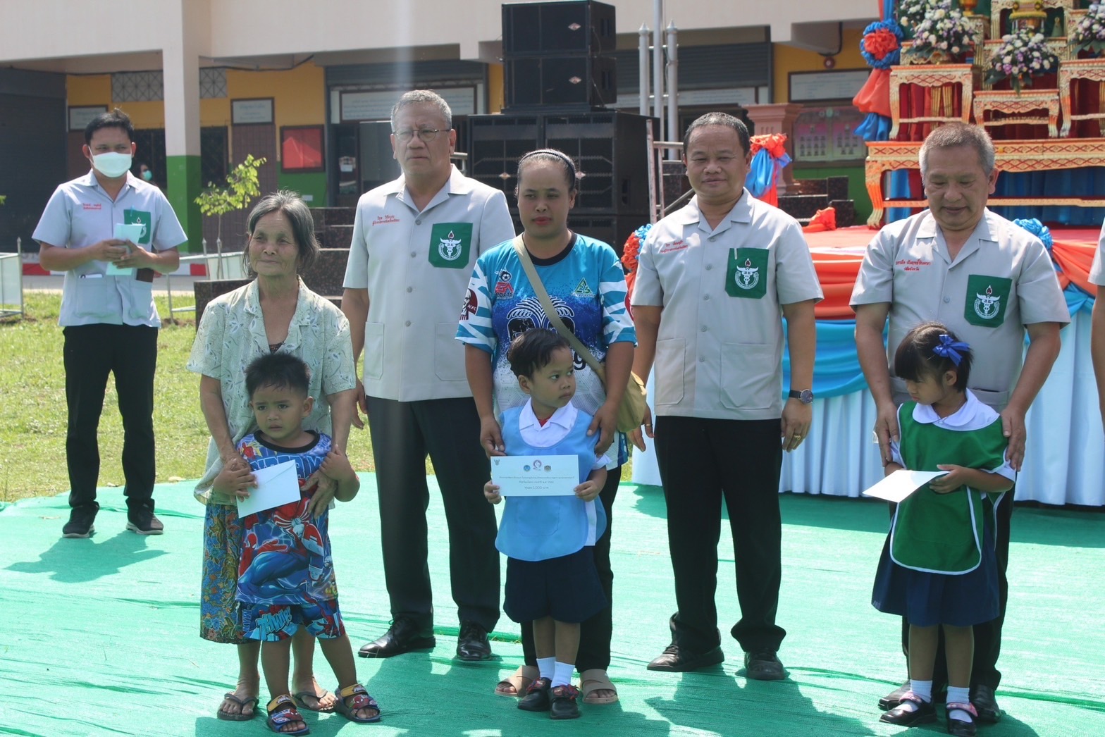 ?พช.ยโสธร ร่วมกิจกรรมหน่วยแพทย์อาสา สมเด็จพระศรีนครินทราบรมราชชนนี (พอ.สว.) ครั้งที่ 7 ร่วมกับโครงการจังหวัดเคลื่อนที่ “เพิ่มรอยยิ้ม เติมความสุข ให้คนยโสธร”