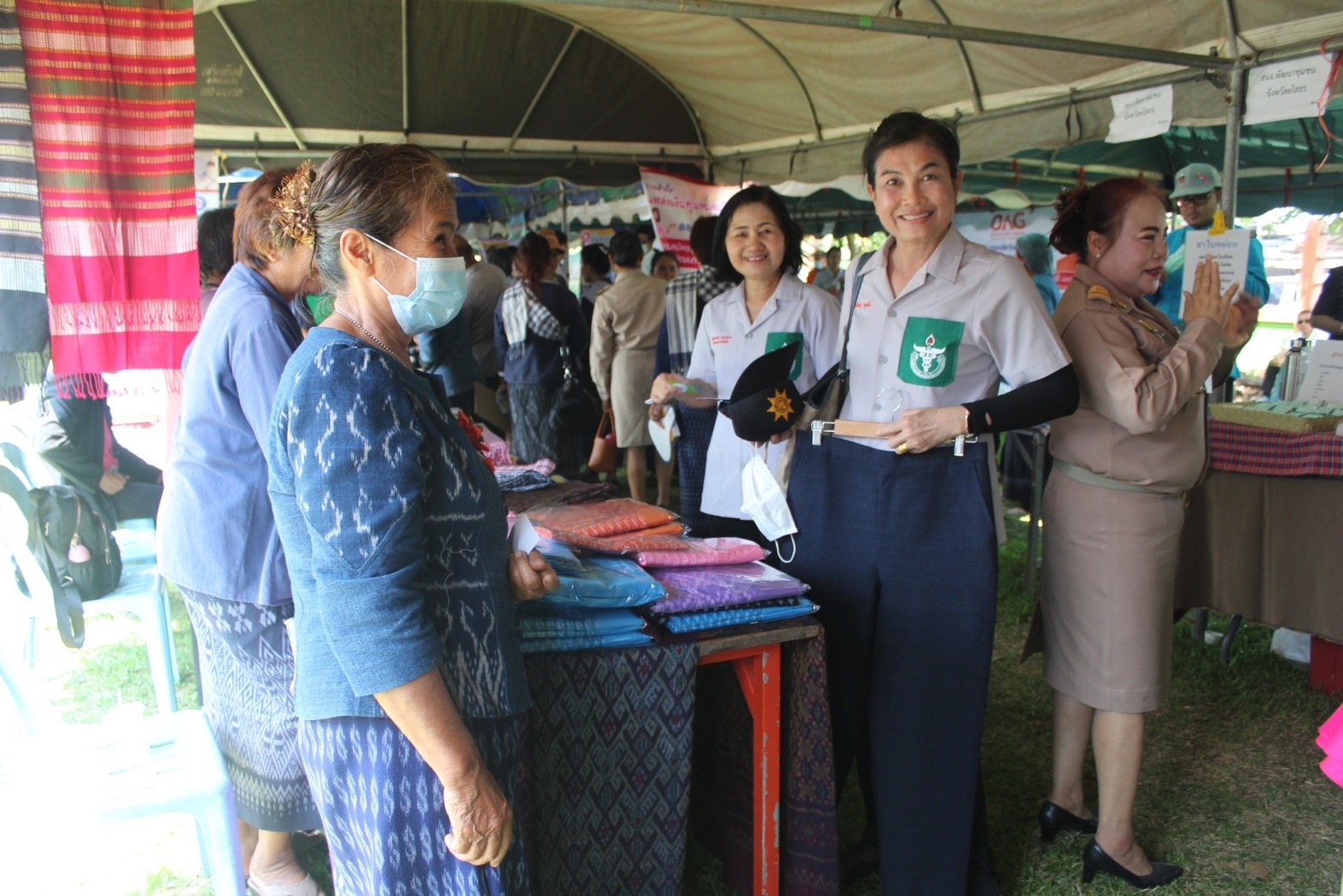 ?พช.ยโสธร ร่วมกิจกรรมหน่วยแพทย์อาสา สมเด็จพระศรีนครินทราบรมราชชนนี (พอ.สว.) ครั้งที่ 7 ร่วมกับโครงการจังหวัดเคลื่อนที่ “เพิ่มรอยยิ้ม เติมความสุข ให้คนยโสธร”