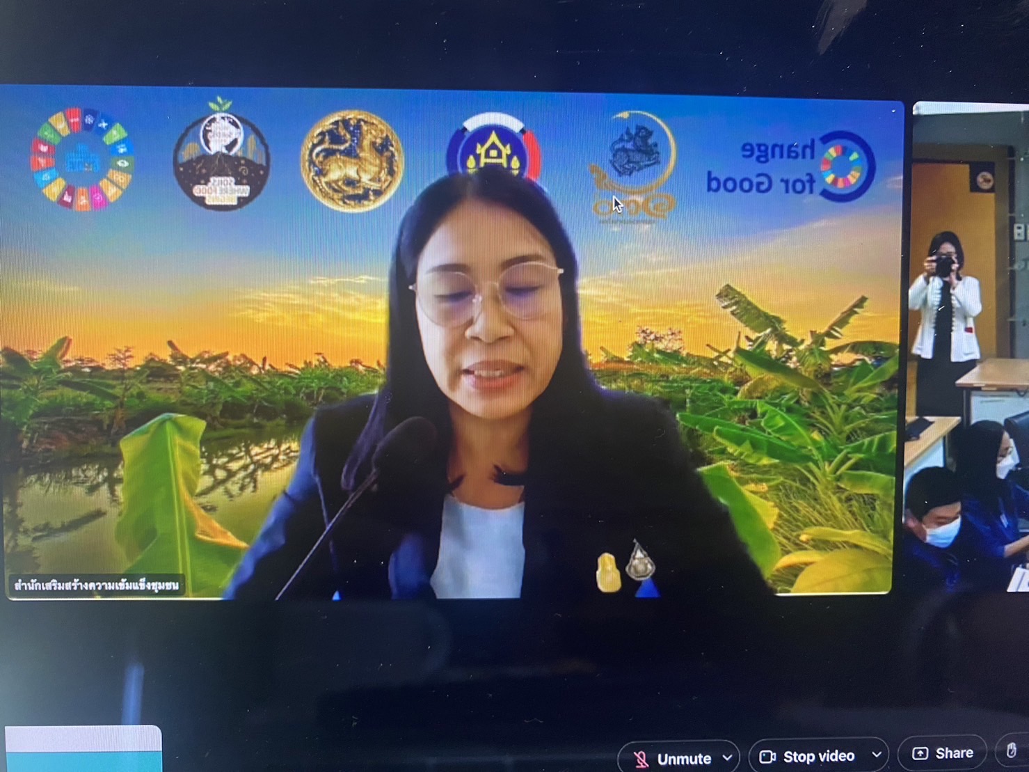 พช.ยโสธร เข้าร่วมการประชุมสร้างความเข้าใจการขับเคลื่อนการขจัดความยากจนและพัฒนาคนทุกช่วงวัยอย่างยั่งยืน ตามหลักปรัชญาของเศรษฐกิจพอเพียง