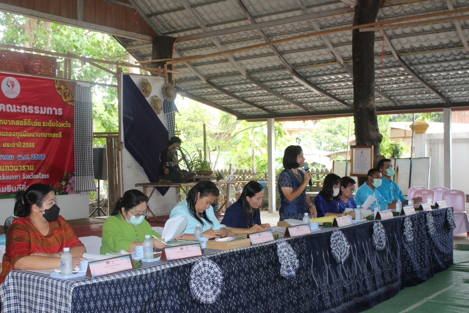 พช.ยโสธร ลงพื้นที่ดำเนินการคัดเลือกคนกองทุนพัฒนาบทบาทสตรีดีเด่น ระดับจังหวัดยโสธร