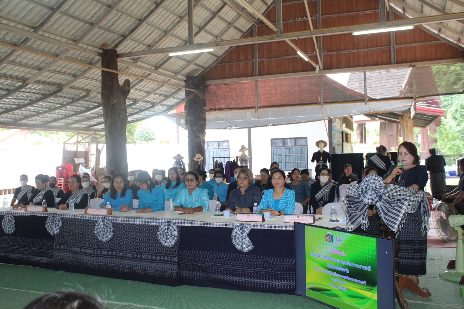 พช.ยโสธร ลงพื้นที่ดำเนินการคัดเลือกคนกองทุนพัฒนาบทบาทสตรีดีเด่น ระดับจังหวัดยโสธร