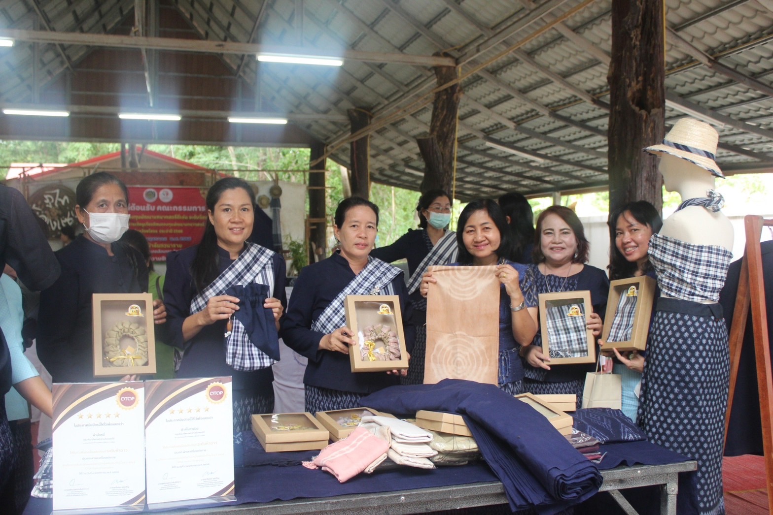 พช.ยโสธร ลงพื้นที่ดำเนินการคัดเลือกคนกองทุนพัฒนาบทบาทสตรีดีเด่น ระดับจังหวัดยโสธร