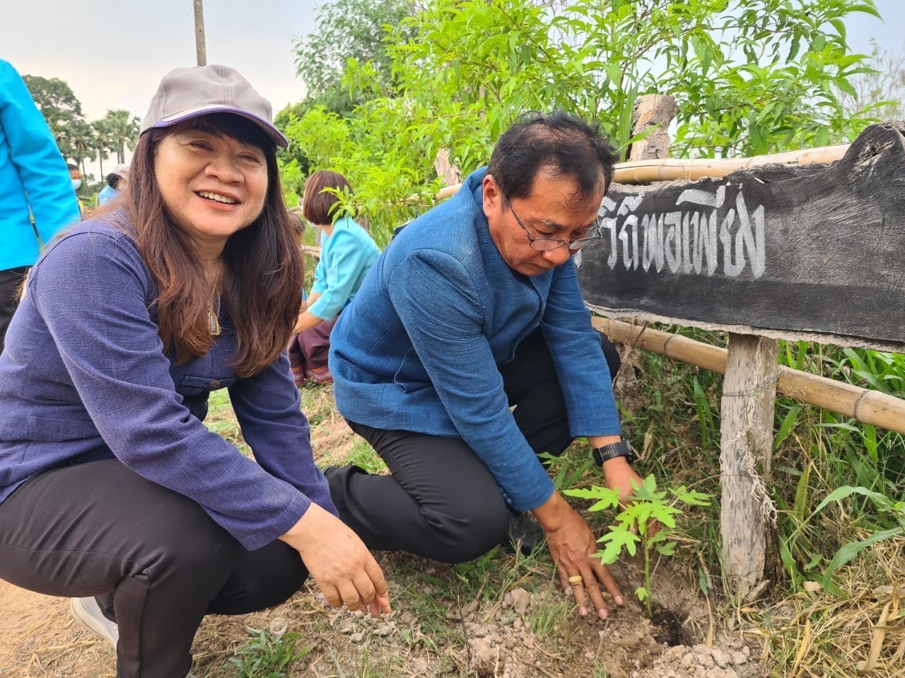พช.ยโสธร ดำเนินโครงการ “1 หมู่บ้าน 1 ทางนี้มีผล ผู้คนรักกัน เฉลิมพระเกียรติสมเด็จพระเจ้าพี่นางเธอ เจ้าฟ้ากัลยาณิวัฒนา กรมหลวงนราธิวาสราชนครินทร์” เนื่องในโอกาสเฉลิมฉลองวาระครบ 100 ปี วันประสูติ (6 พฤษภาคม 2566)