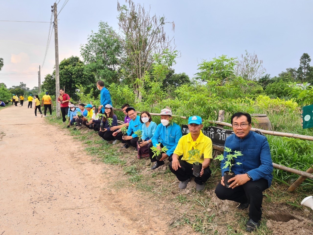 พช.ยโสธร ดำเนินโครงการ “1 หมู่บ้าน 1 ทางนี้มีผล ผู้คนรักกัน เฉลิมพระเกียรติสมเด็จพระเจ้าพี่นางเธอ เจ้าฟ้ากัลยาณิวัฒนา กรมหลวงนราธิวาสราชนครินทร์” เนื่องในโอกาสเฉลิมฉลองวาระครบ 100 ปี วันประสูติ (6 พฤษภาคม 2566)