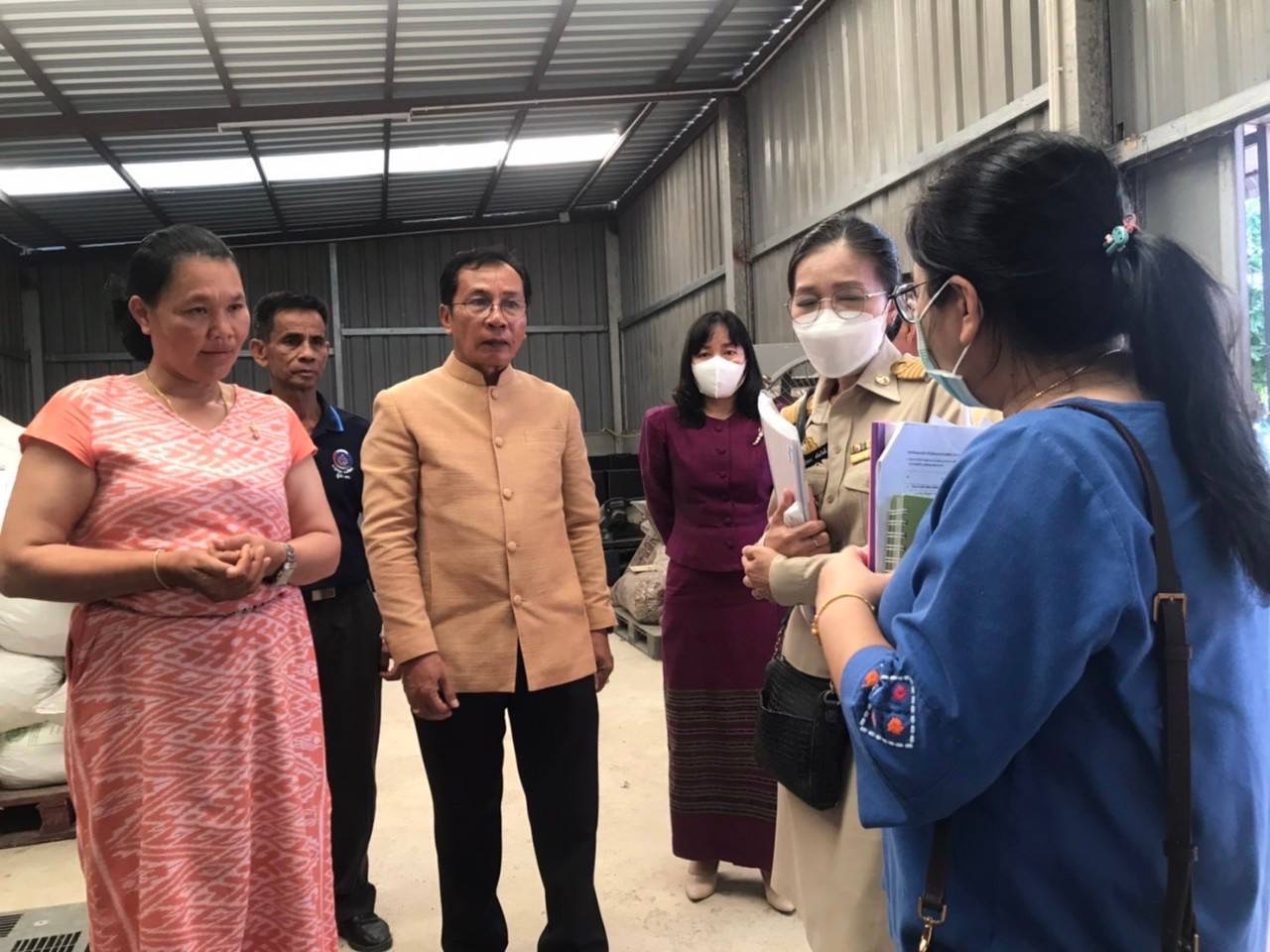 พช.ยโสธร ลงพื้นที่ดำเนินการคัดเลือกคนกองทุนพัฒนาบทบาทสตรีดีเด่น ระดับจังหวัดยโสธร วันที่ 29 พฤษภาคม 2566