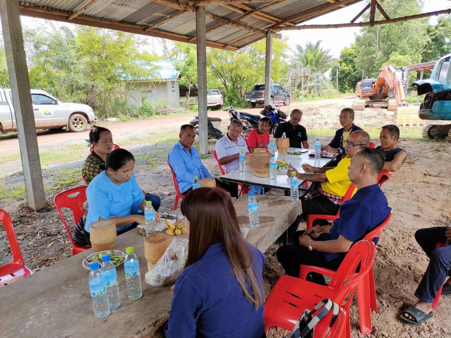 พช.ยโสธร ร่วมประชุมเครือข่ายเกษตรปลอดภัย ณ ศูนย์เรียนรู้ โคก หนอง นา แปลง นายพิสัย การจัก อำเภอ กุดชุม