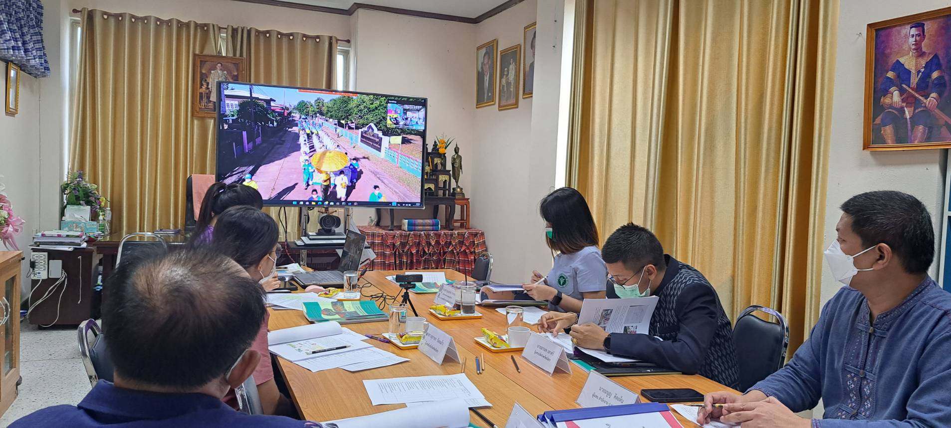 พช.ยโสธร คัดเลือกกองทุนแม่ของแผ่นดินดีเด่น ระดับจังหวัด ประจำปี 2566 ผ่านระบบออนไลน์ Cisco Webex ระหว่างวันที่ 15-16 มิถุนายน 2566