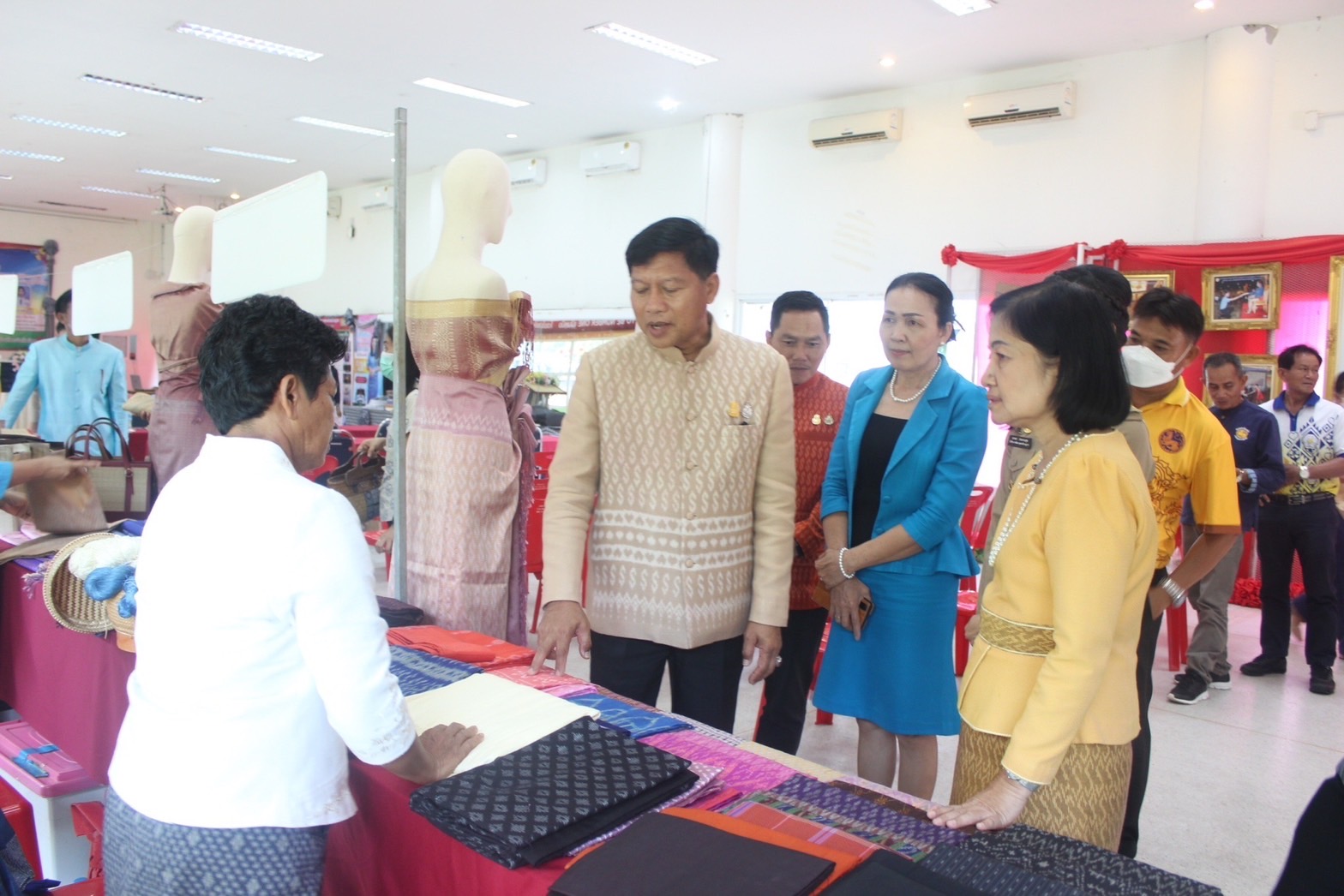 พช.ยโสธร เข้าร่วมการคัดเลือกข้าราชการ ลูกจ้างประจำ และพนักงานราชการดีเด่น กรมการพัฒนาชุมชน ปี 2566 ณ จังหวัดยโสธร