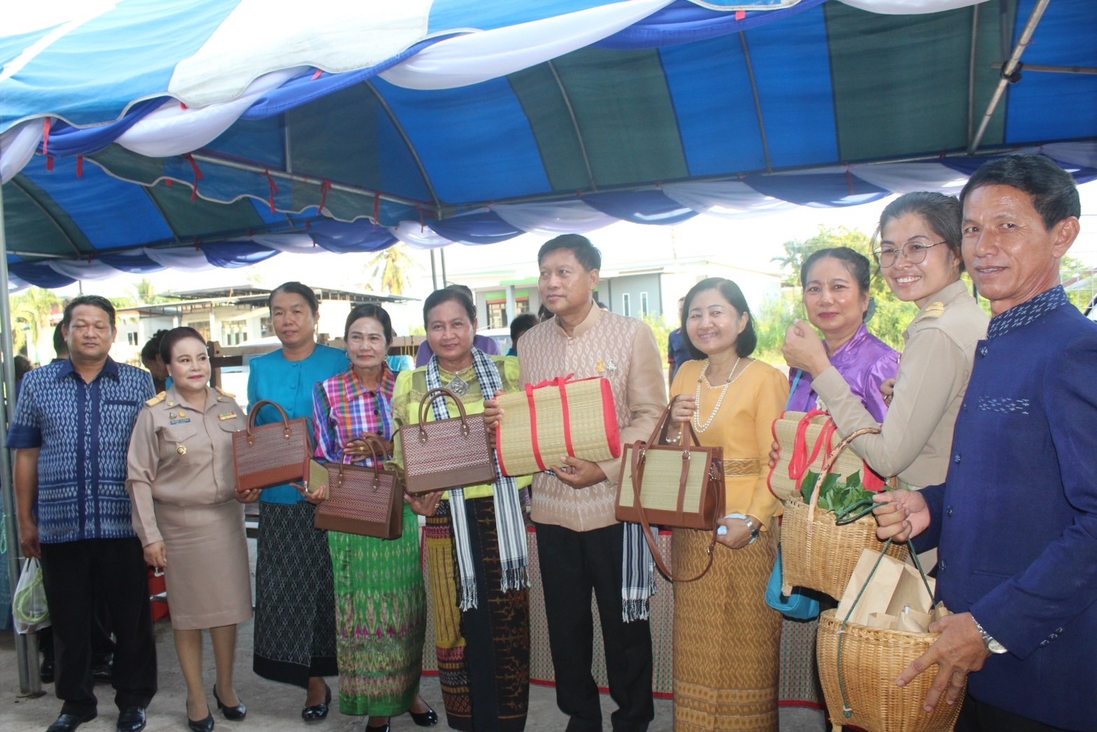 พช.ยโสธร เข้าร่วมการคัดเลือกข้าราชการ ลูกจ้างประจำ และพนักงานราชการดีเด่น กรมการพัฒนาชุมชน ปี 2566 ณ จังหวัดยโสธร
