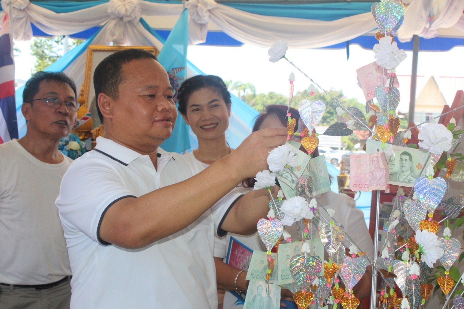 พช.ยโสธร นำหมู่บ้านกองทุนแม่ของแผ่นดิน ร่วมกิจกรรมรณรงค์ต่อต้านยาเสพติดและเทเหล้าเผาบุหรี่ เนื่องในวันต่อต้านยาเสพติดโลก ประจำปี 2566