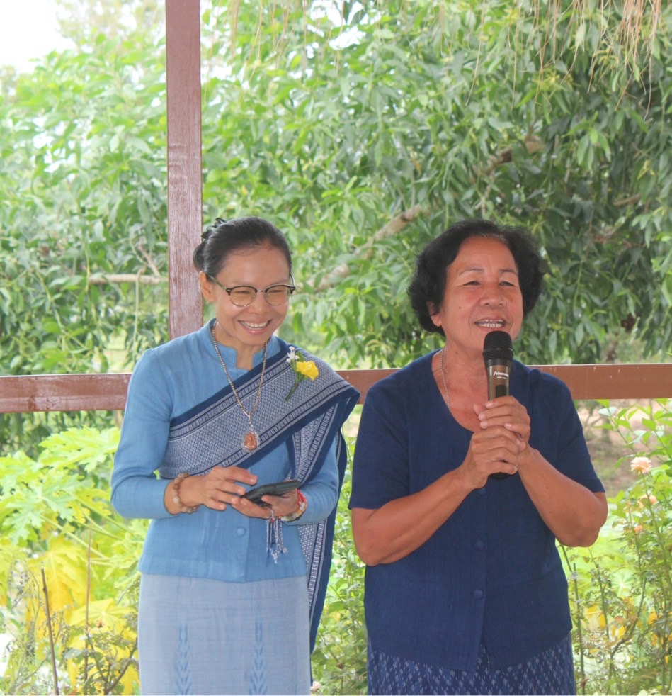 พช.ยโสธร ร่วมศึกษาดูงาน การส่งเสริมการใช้ผ้าไทย “ผ้าไทย ใส่ให้สนุก”ของชมรมแม่บ้านมหาดไทย จังหวัดยโสธร ณ ศูนย์เรียนรู้ผ้าย้อมครามบ้านดอนกอย “วิชชาลัยดอนกอย วิถีแห่งการพัฒนาที่ยั่งยืน” อำเภอพรรณานิคม จังหวัดสกลนคร