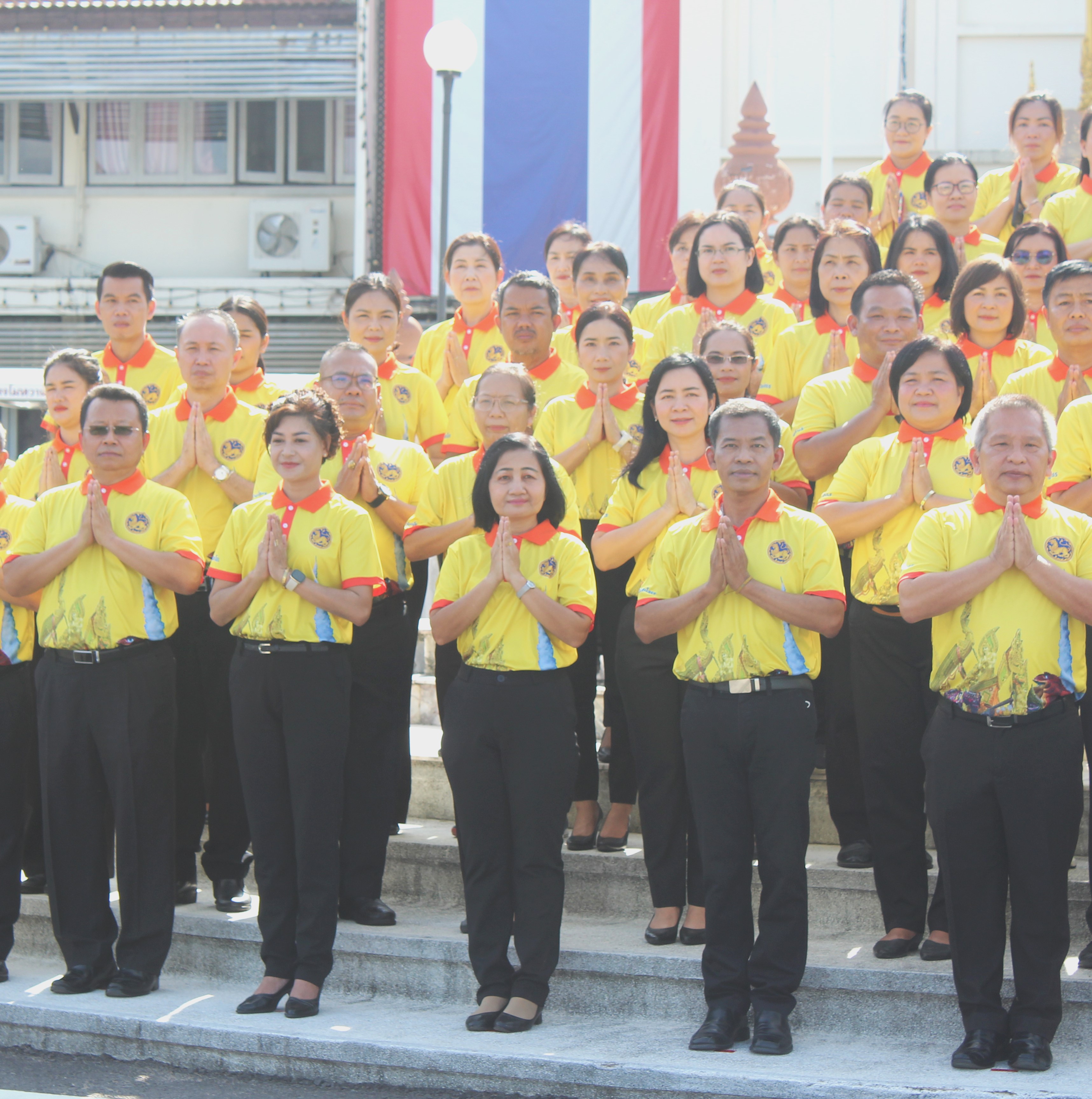 พช.ยโสธร ร่วมบันทึกภาพและวีดิทัศน์การรวมพลัง “กรมยโสธร” และเพื่อประกอบการจัดทำวีดิทัศน์นำเสนอผลงานจังหวัดยโสธร ในการประกวดการจัดการขยะมูลฝอย “จังหวัดสะอาด” ประจำปี พ.ศ.2566 รอบตัดสิน