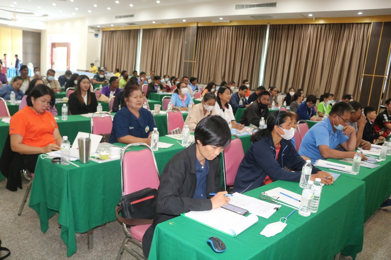 พช.ยโสธร ร่วมอบรมโครงการฝึกอบรมเชิงปฏิบัติการการจัดทำแผนพัฒนาการเกษตรและสหกรณ์จังหวัดยโสธร 5 ปี (พ.ศ. 2566 – 2570) ประจำปีงบประมาณ พ.ศ. 2566 ระหว่างวันที่ 29 – 30 มิถุนายน 2566 ณ โรงแรม เจ.พี. เอ็มเมอรัลด์ อำเภอเมืองยโสธร จังหวัดยโสธร